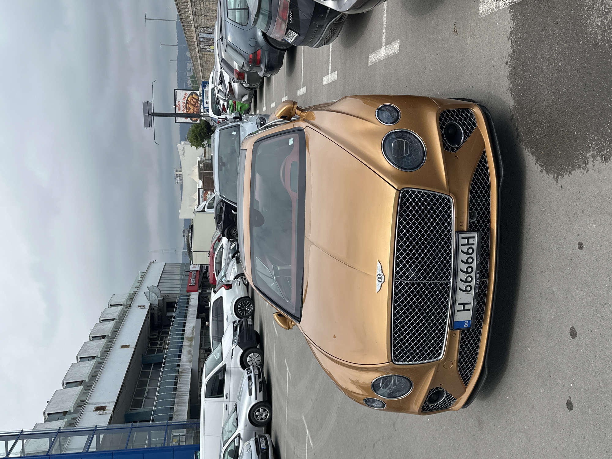 Gold Bentley with distinctive license plate spotted in Varna marina
