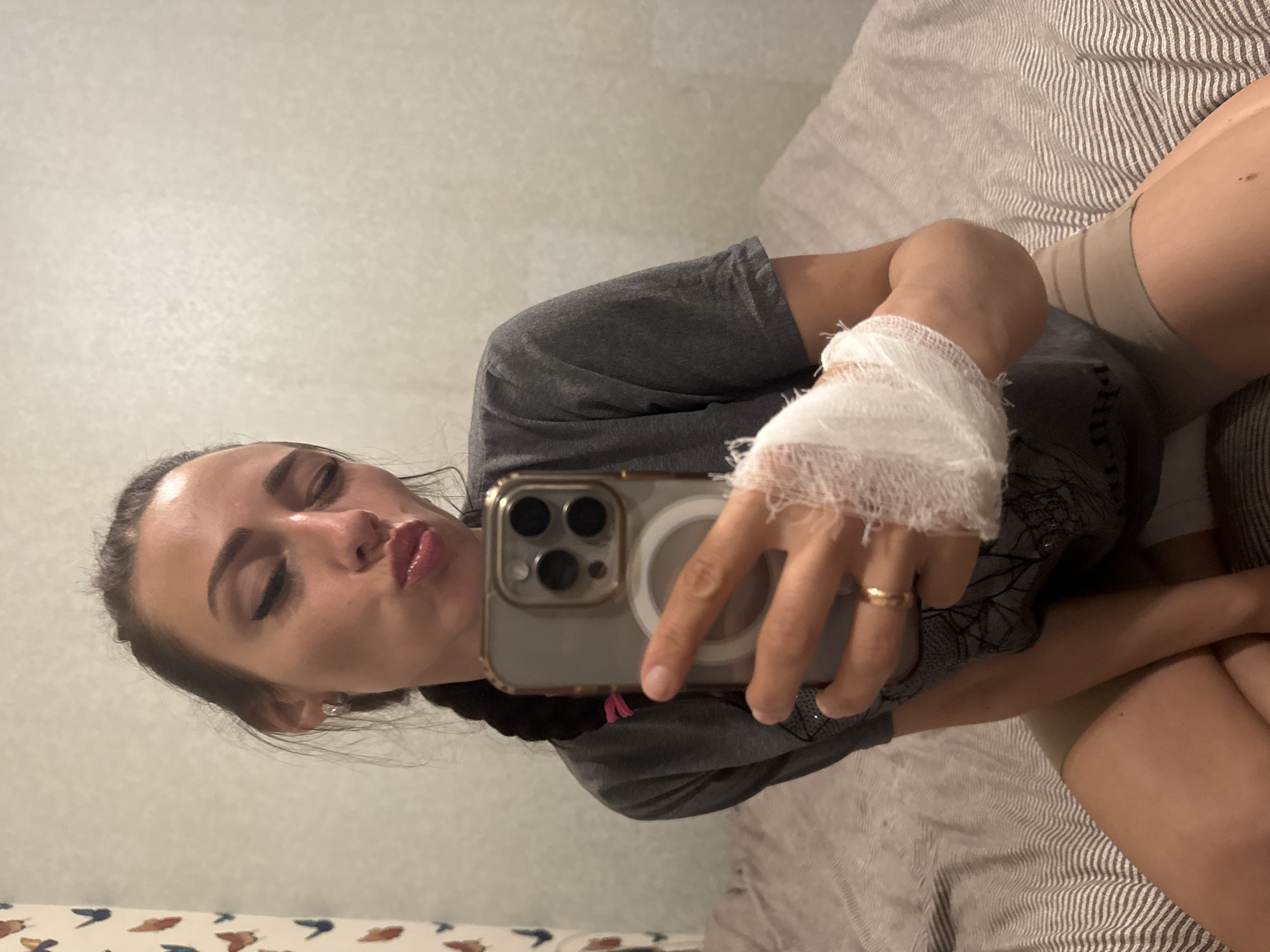 Woman documents Saturday morning routine with cat in Saint Petersburg