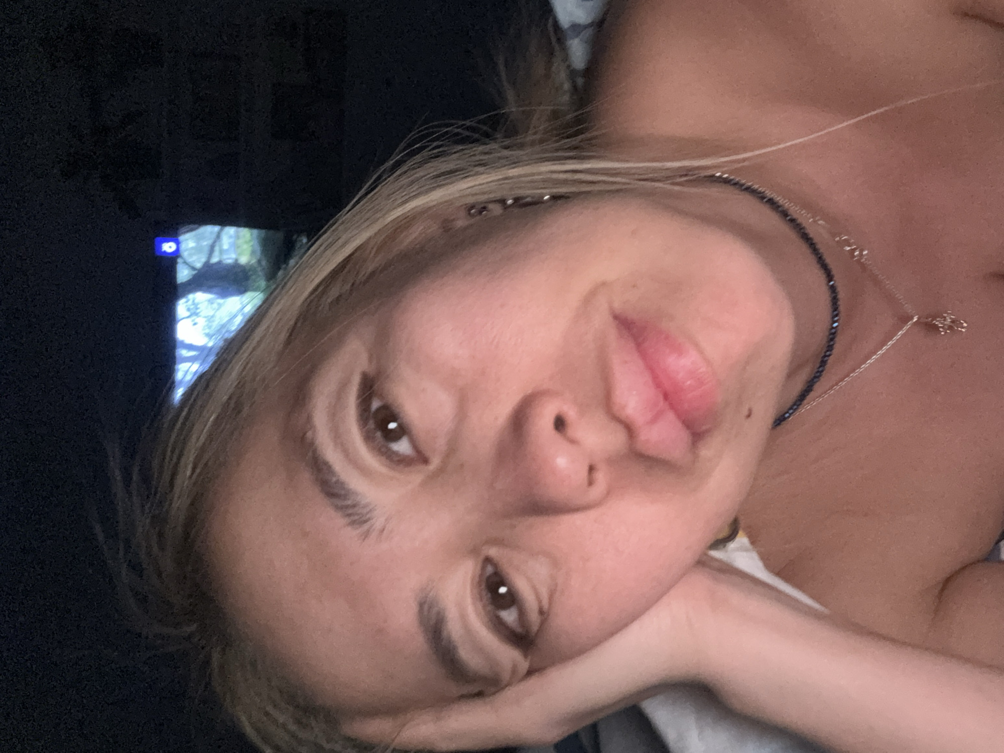 Relaxed indoor moment, two angles, six minutes apart