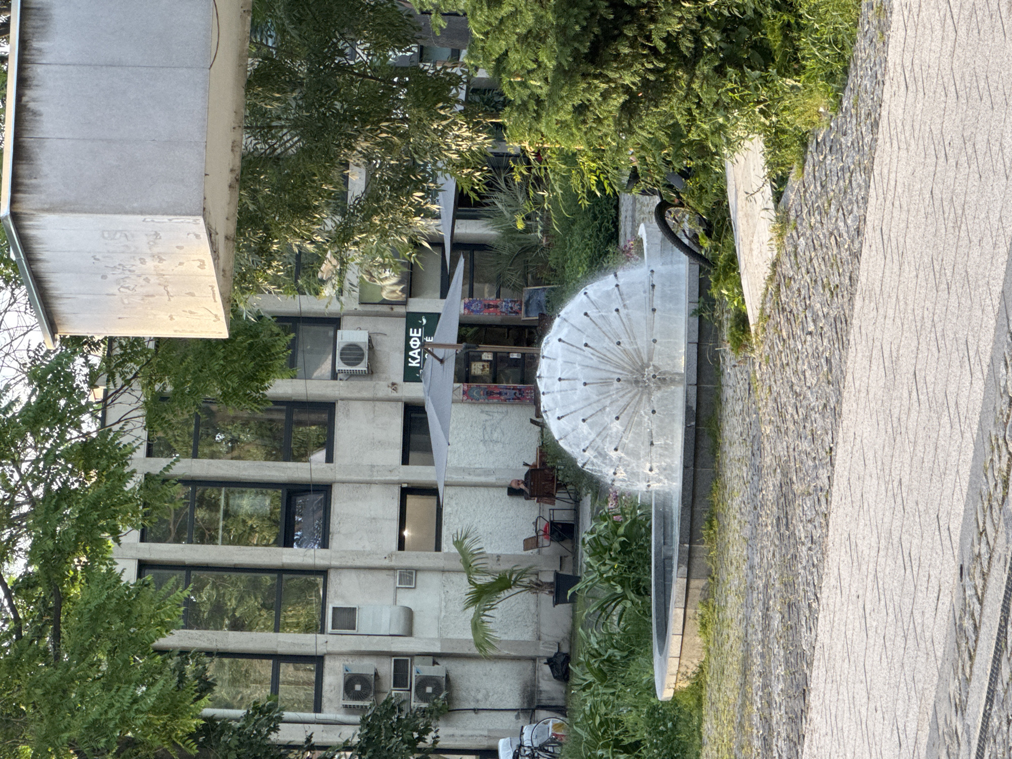 Witness documents everyday Plovdiv street scenes, monuments, electric charging