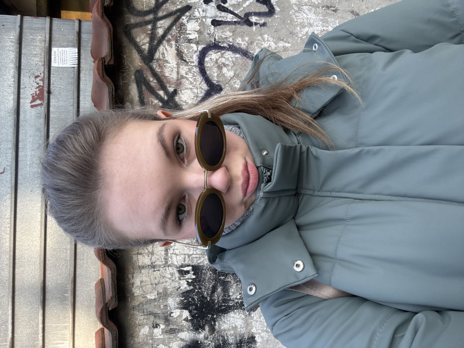 Woman photographed multiple times across Vozdovac, Serbia locations