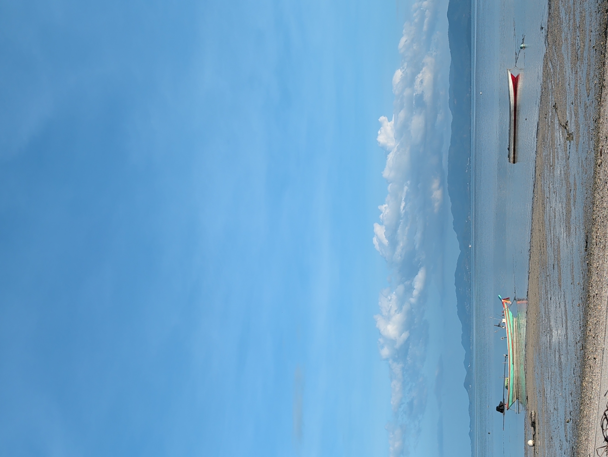 Morning scenes captured across Koh Phangan beaches and markets