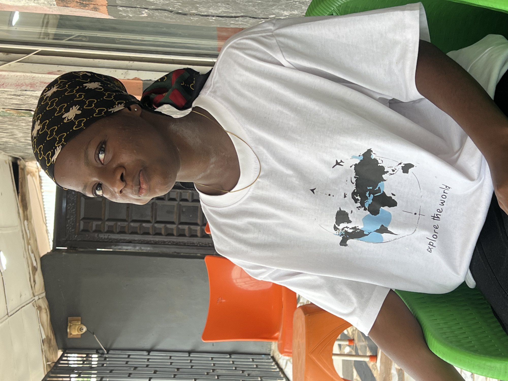 Everyday scenes from a Nkpor neighborhood on a July afternoon