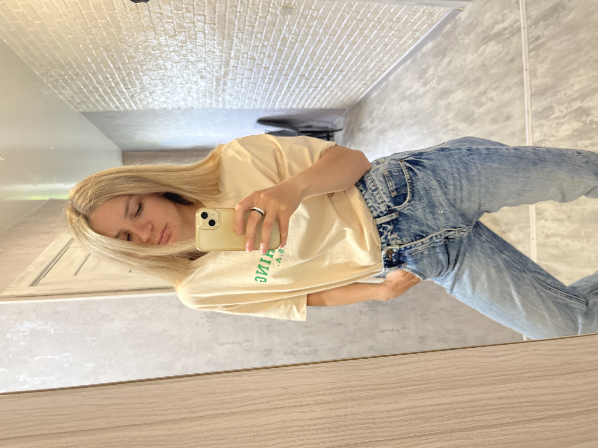 Morning selfie session documented in Chaikovsky, Russia