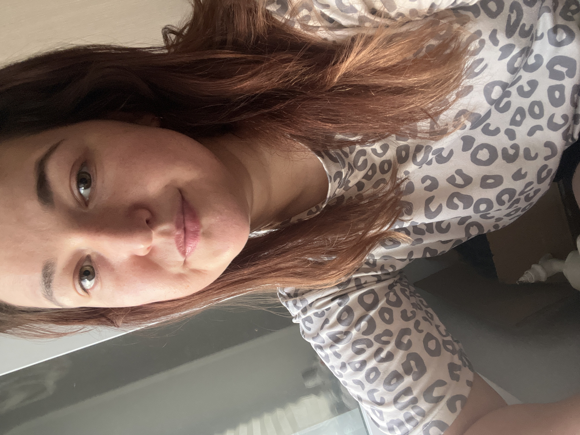 Casual indoor selfie session at home in Chelyabinsk