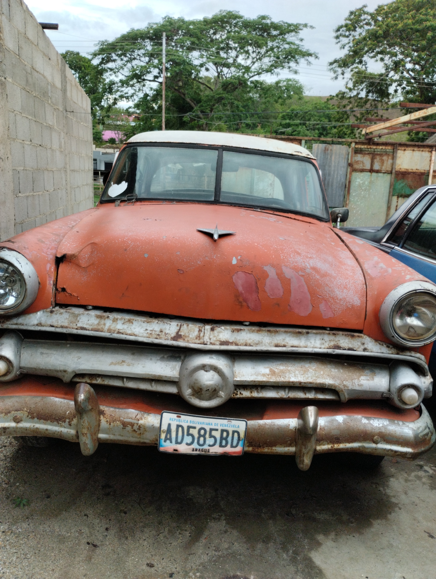 Classic car and motorcycle spotted in Venezuelan town