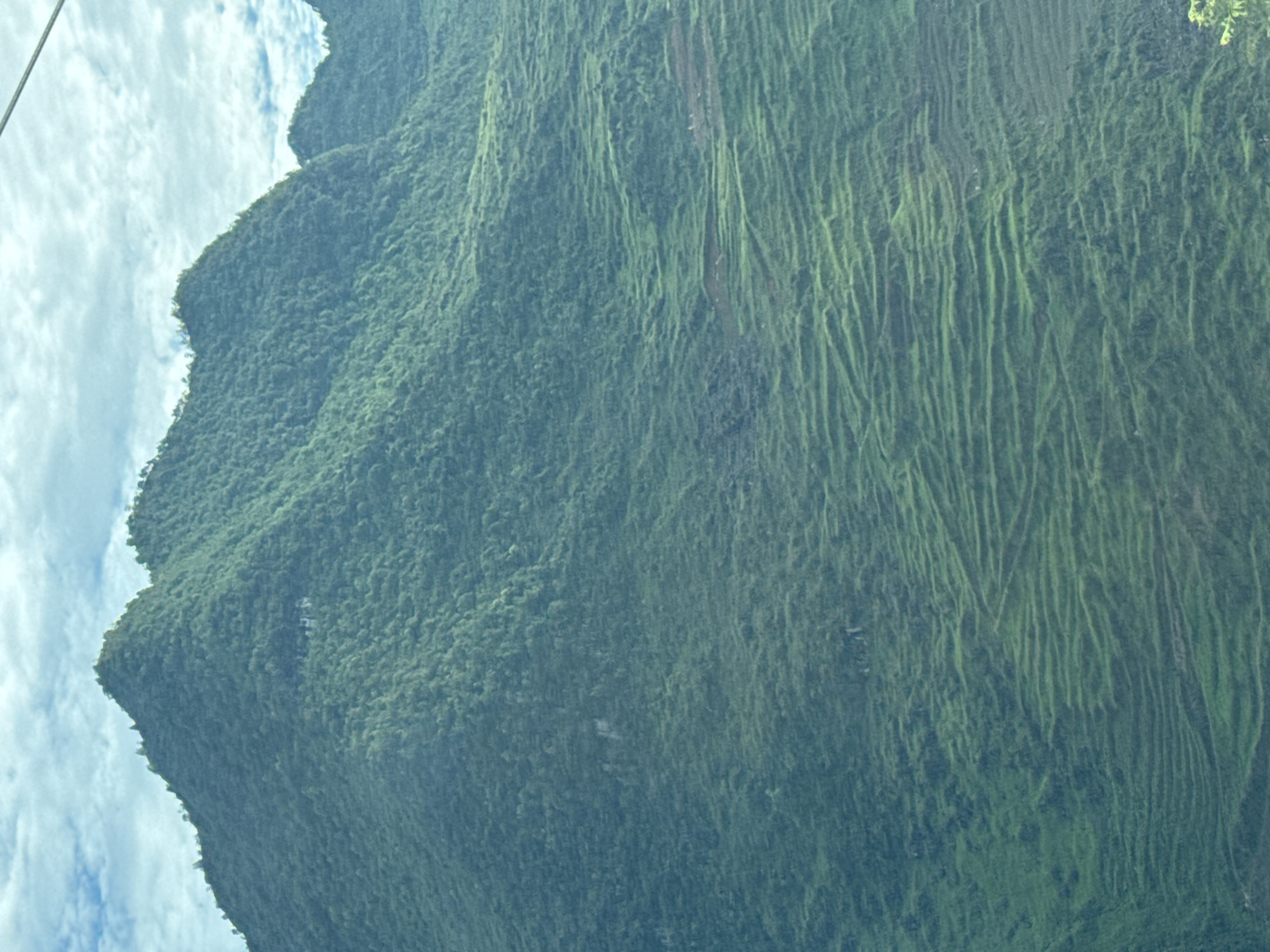 Traveler documents scenic mountain drive through northern Vietnam commune