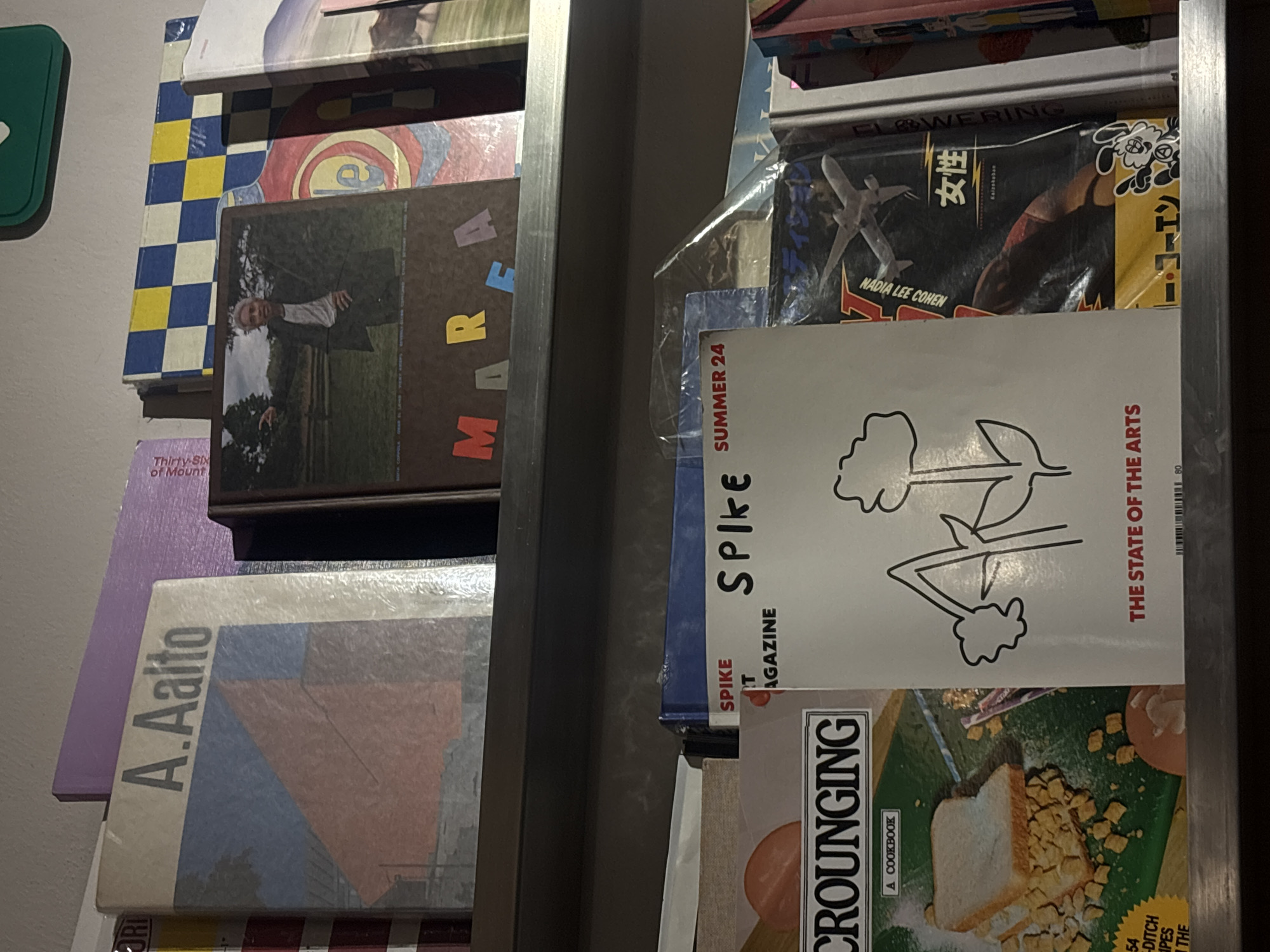 Morning cafe and bookshop scenes documented in Puebla