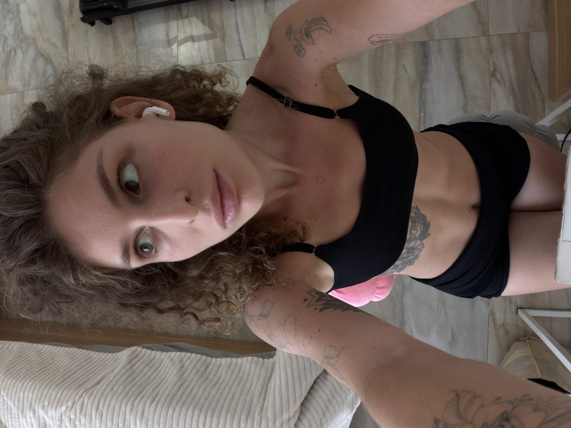 Mirror selfie session in North Kuta bedroom