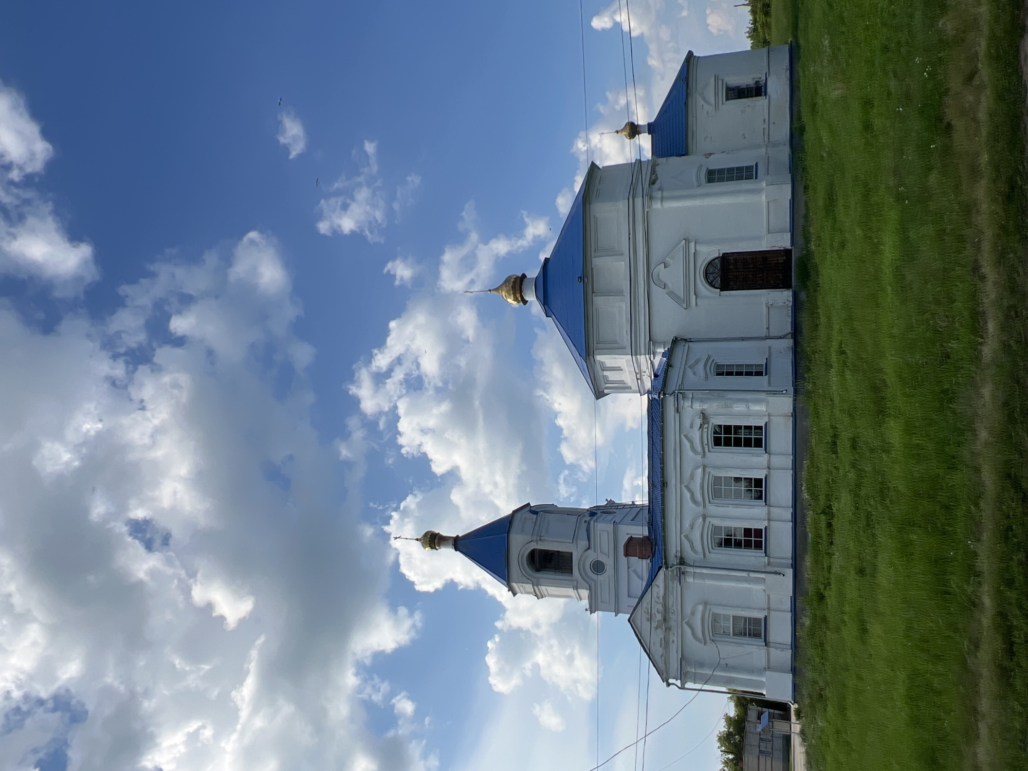 Summer stroll through Pivkino: church, wildflowers, and village life