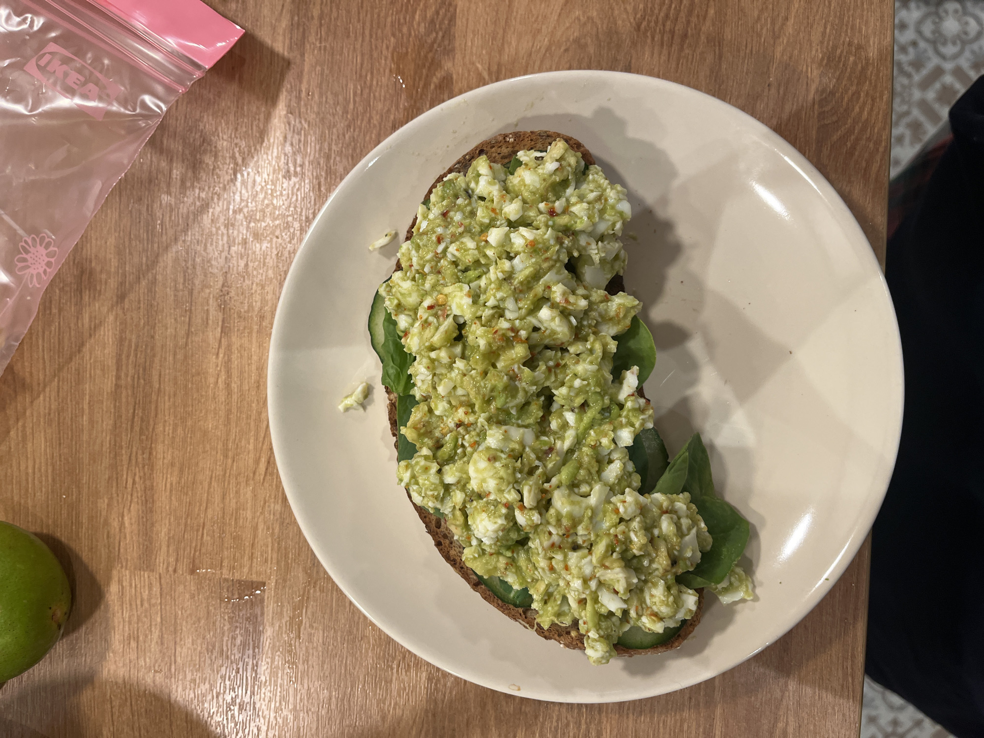 Early morning breakfast routine documented in Lyon apartment