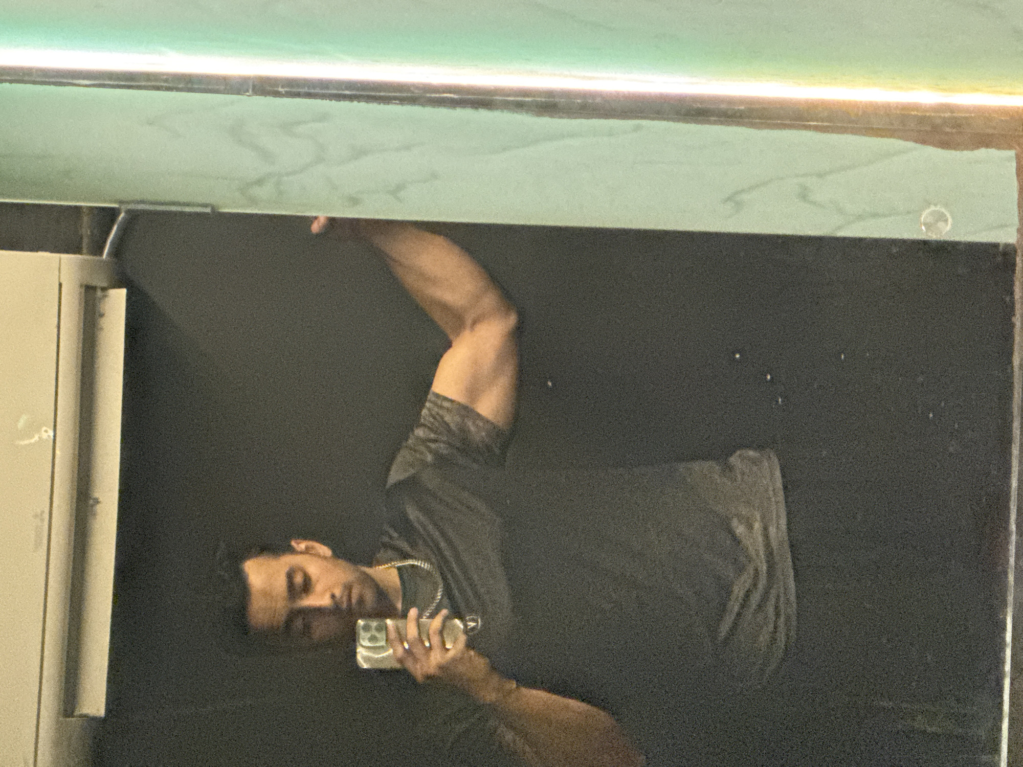 Man takes mirror selfies in Kolkata bathroom