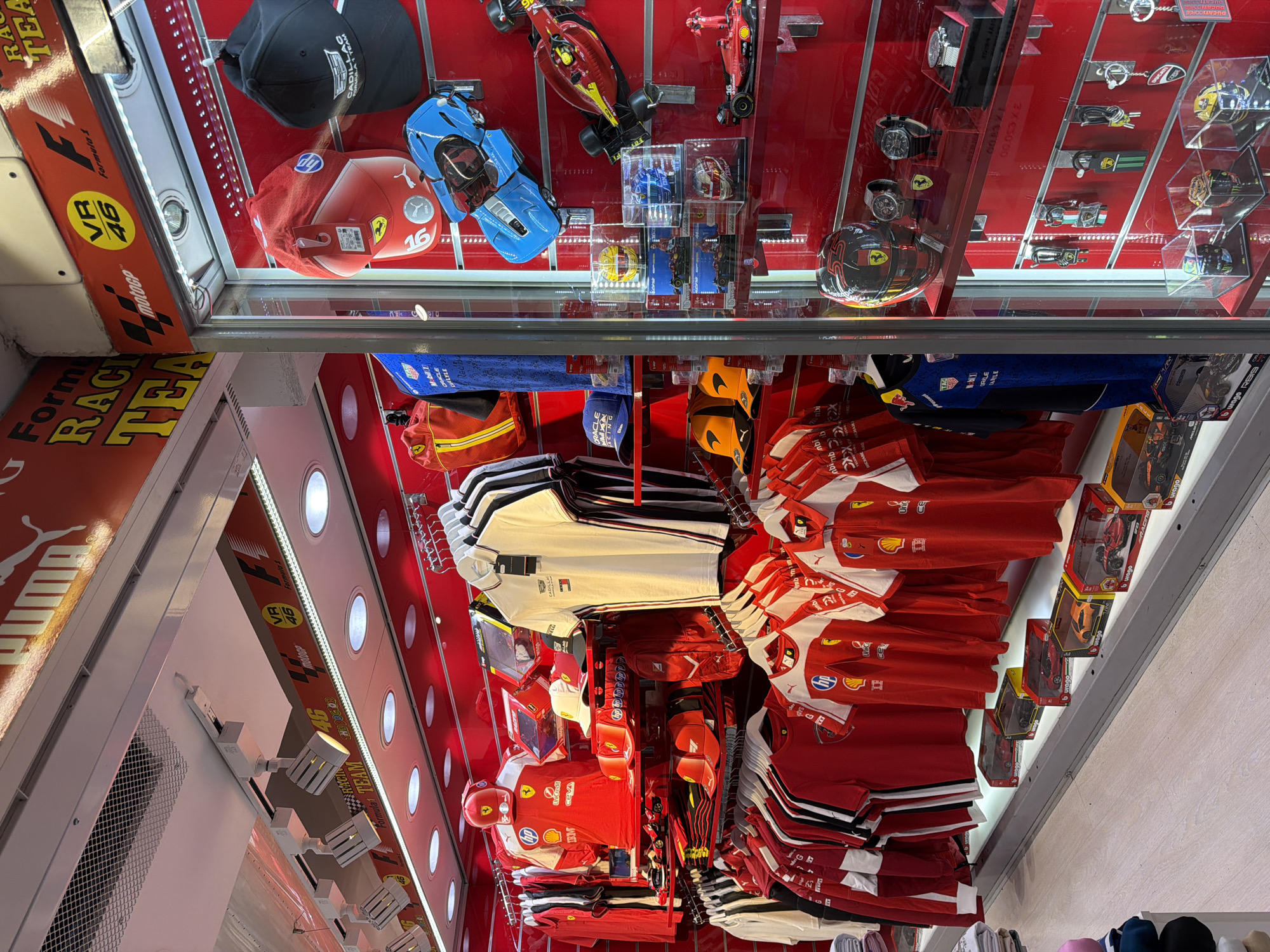 Tourist activities observed at Ferrari store and Trevi Fountain