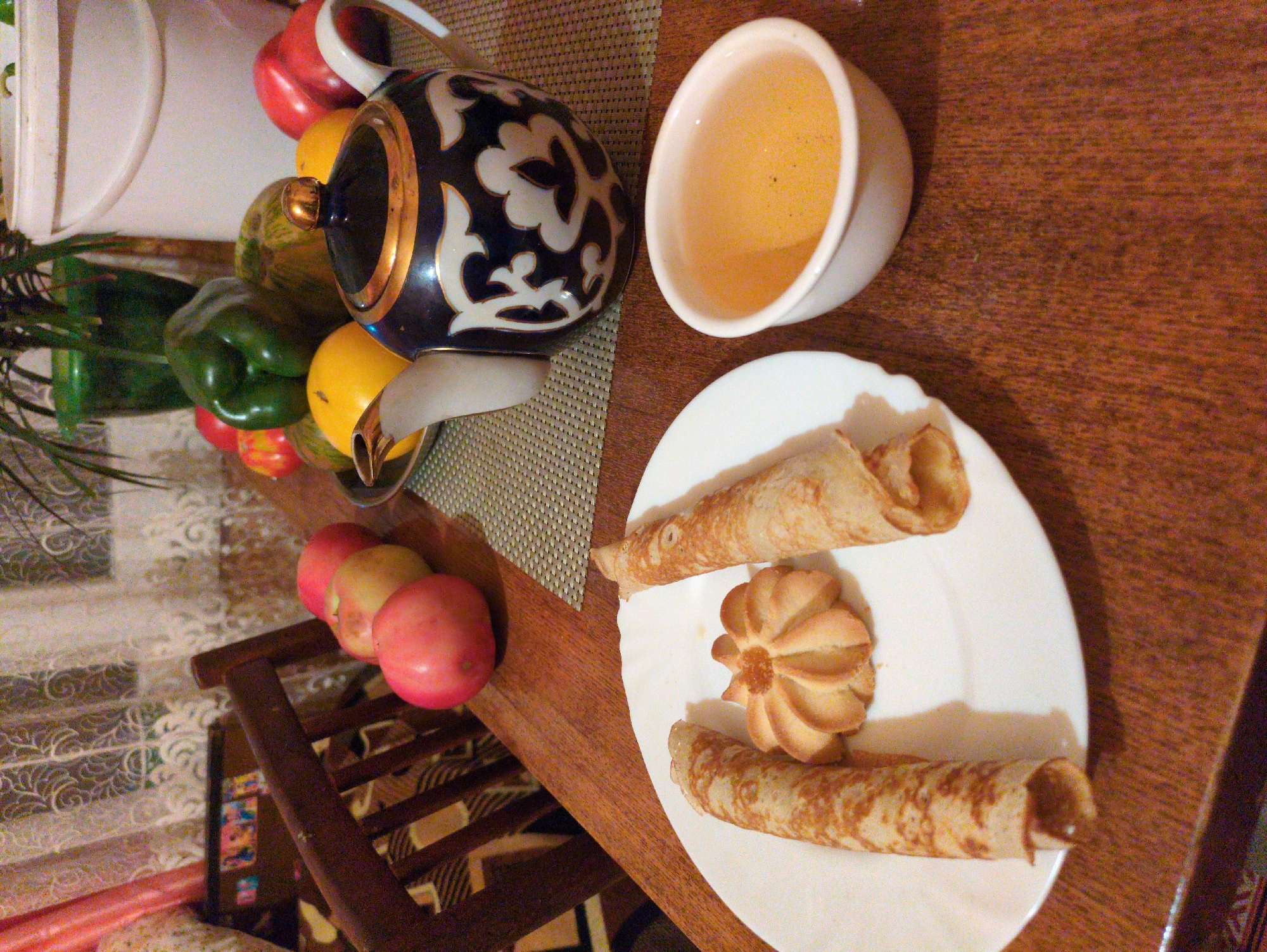 Crepes and sunset roads in Kulebaki on a summer evening