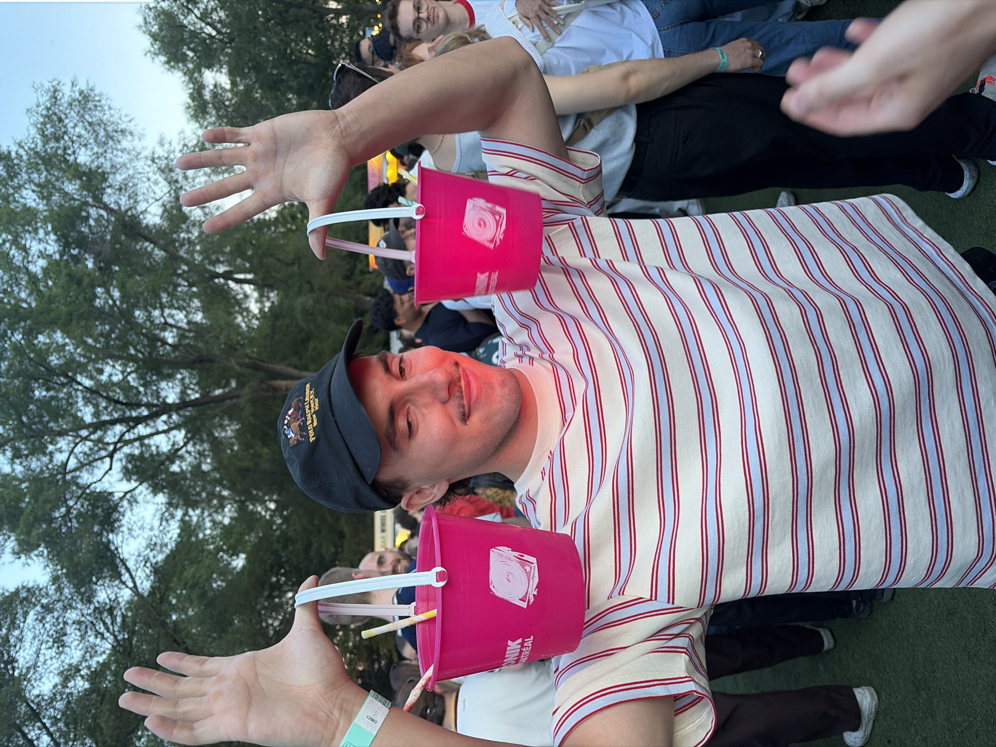 Live crowd and DJ set at Montreal's Scène Fizz festival