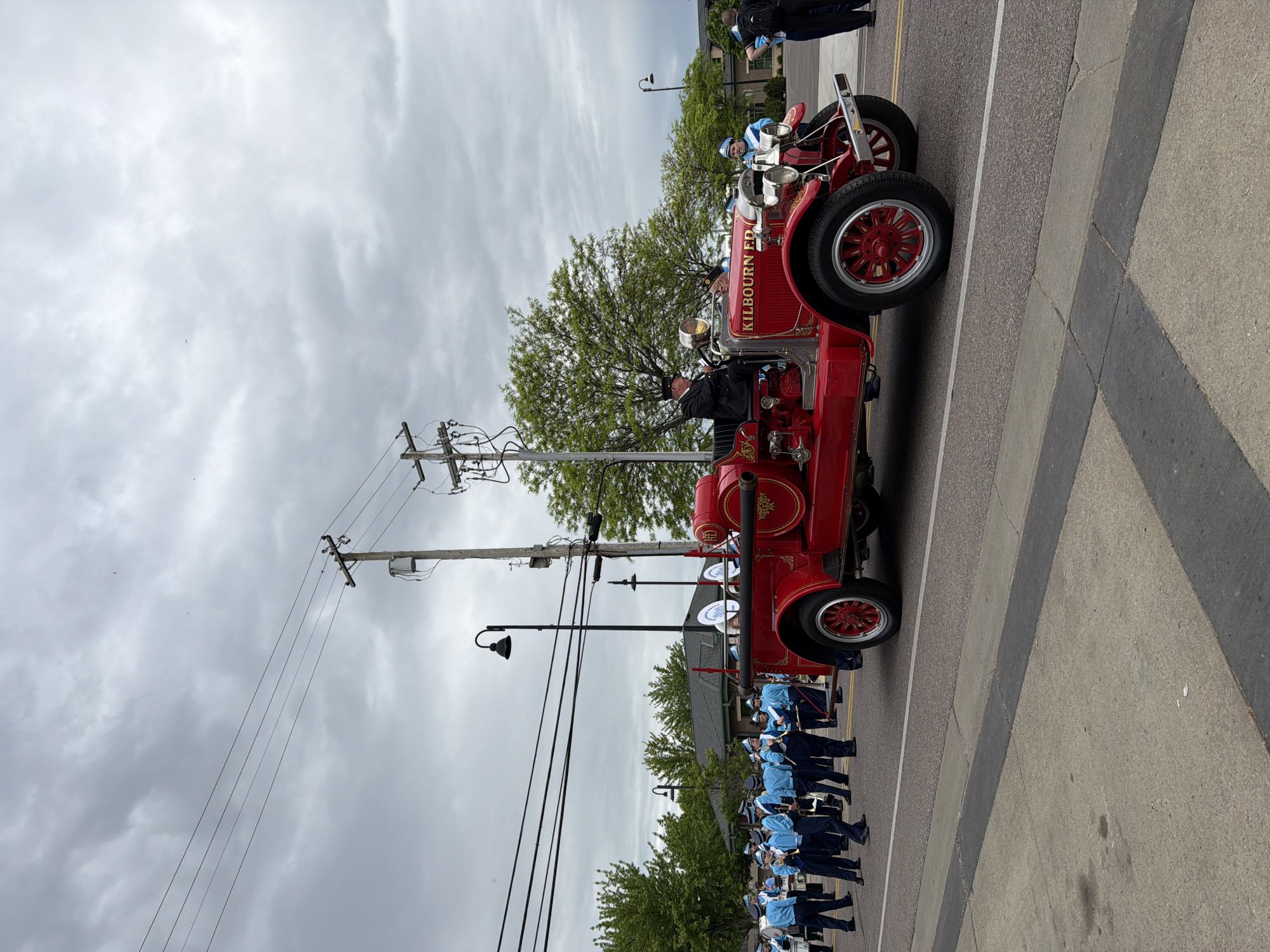 Memorial Day parade features vintage vehicles in Wisconsin Dells