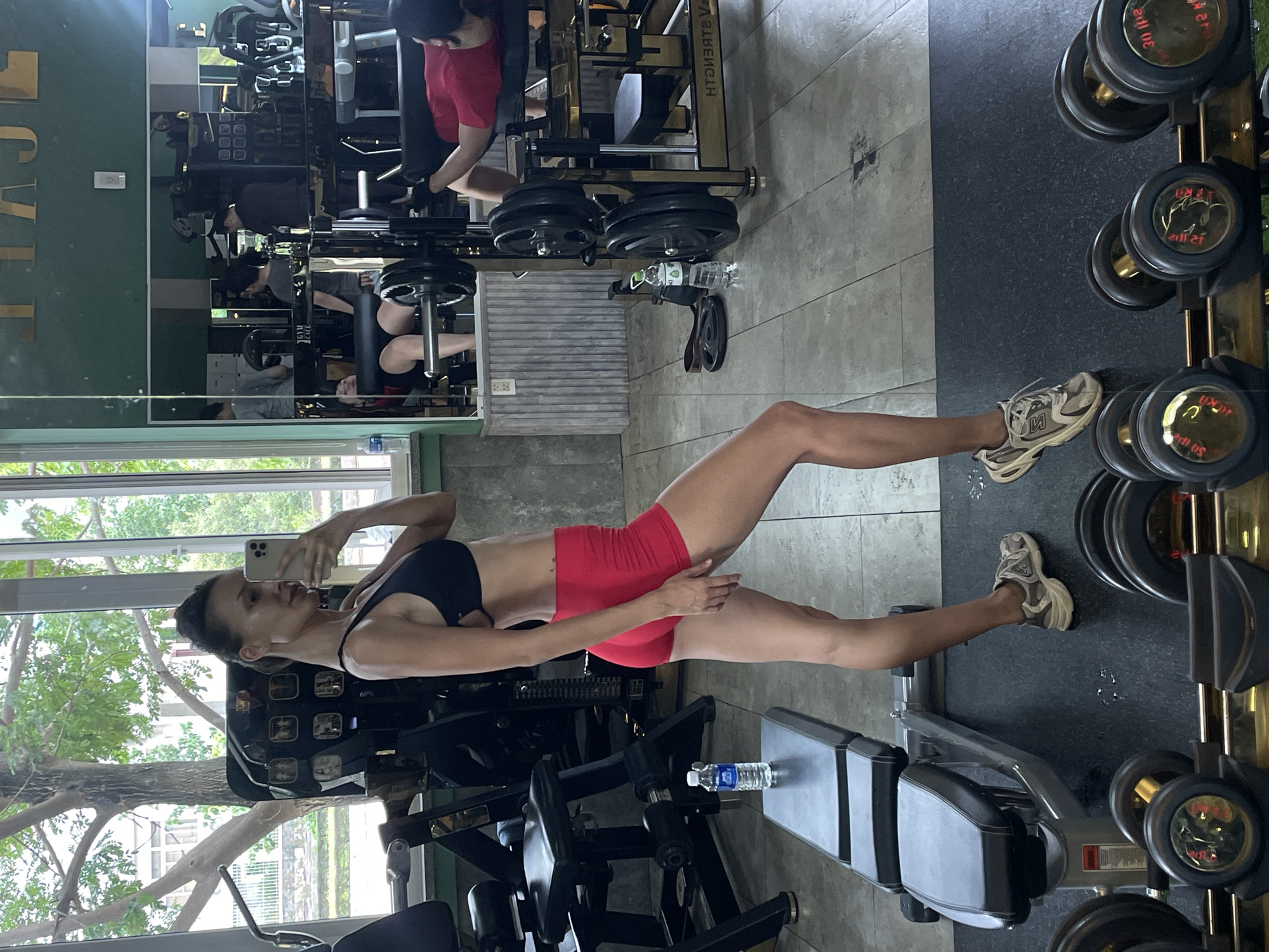 Mirror selfie at a gym in Phan Thiết, Vietnam