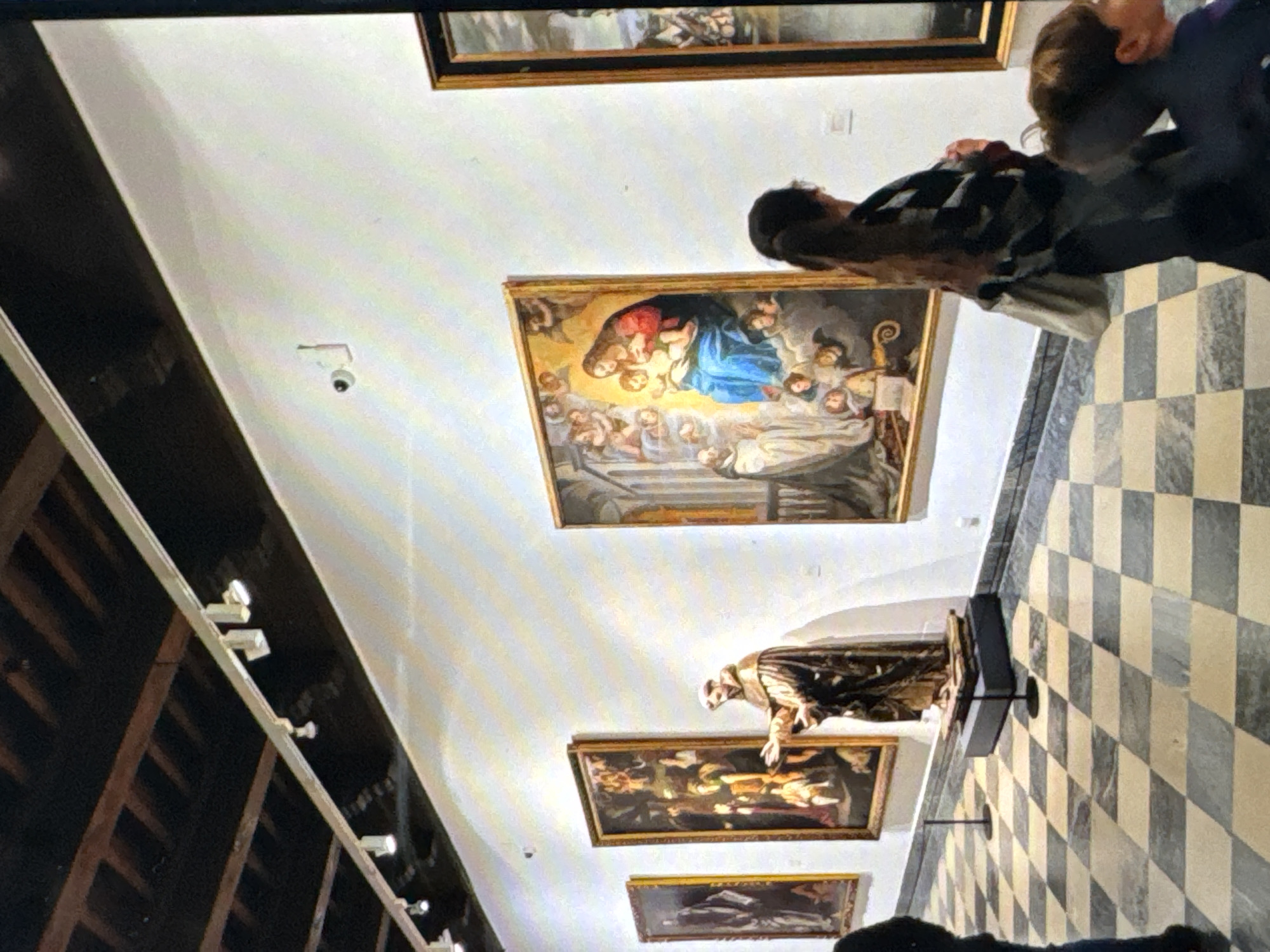 Tourist documents mixed memories across Tvarditsa in 14 minutes