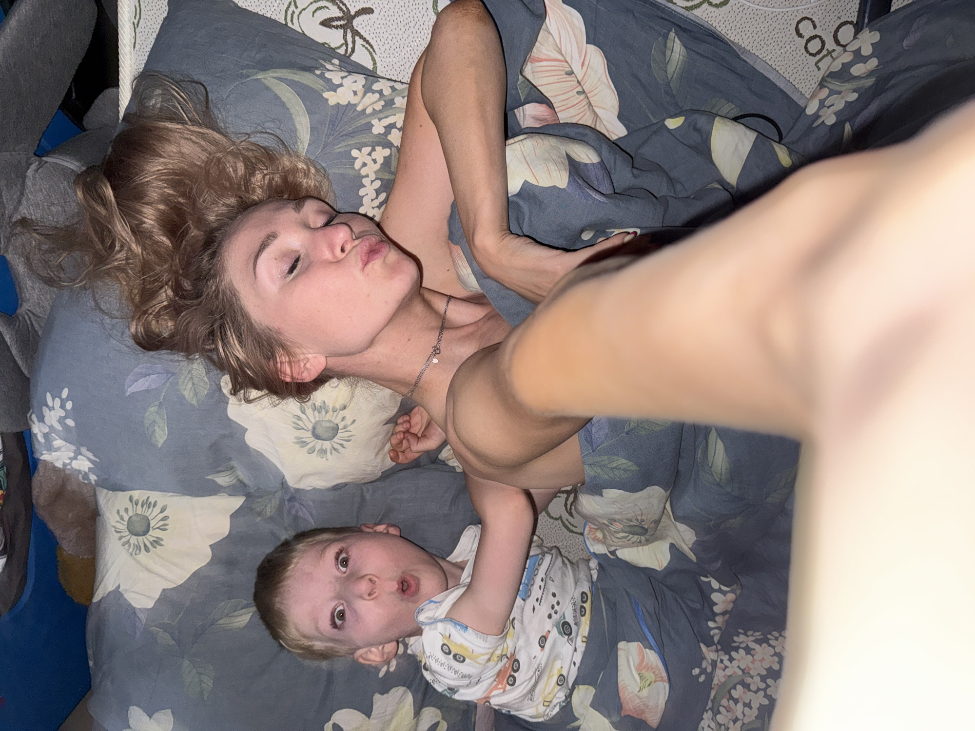 Early morning domestic scenes documented in Chaikovsky, Russia
