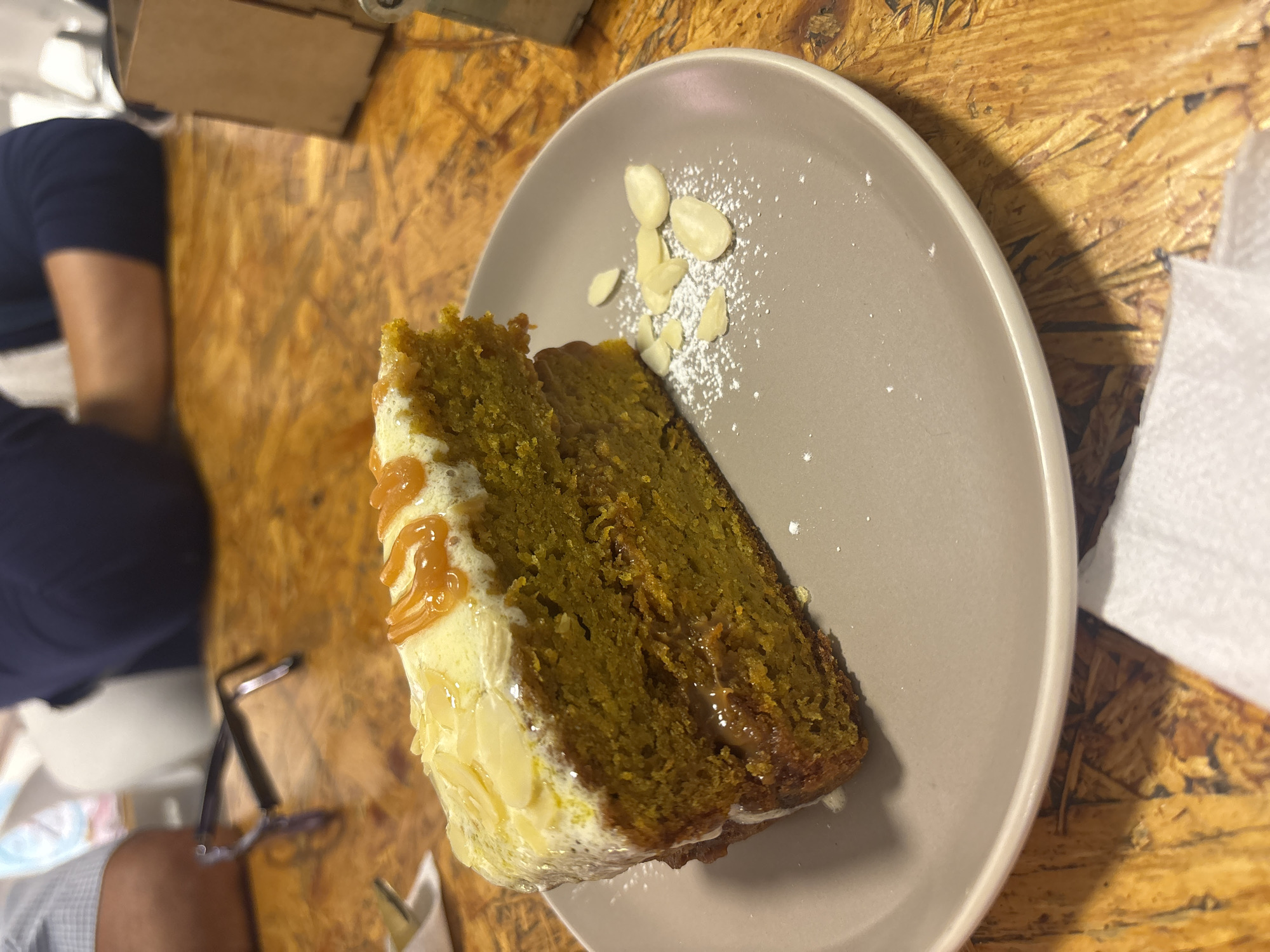 Evening dessert and signage documented in Guarne establishment