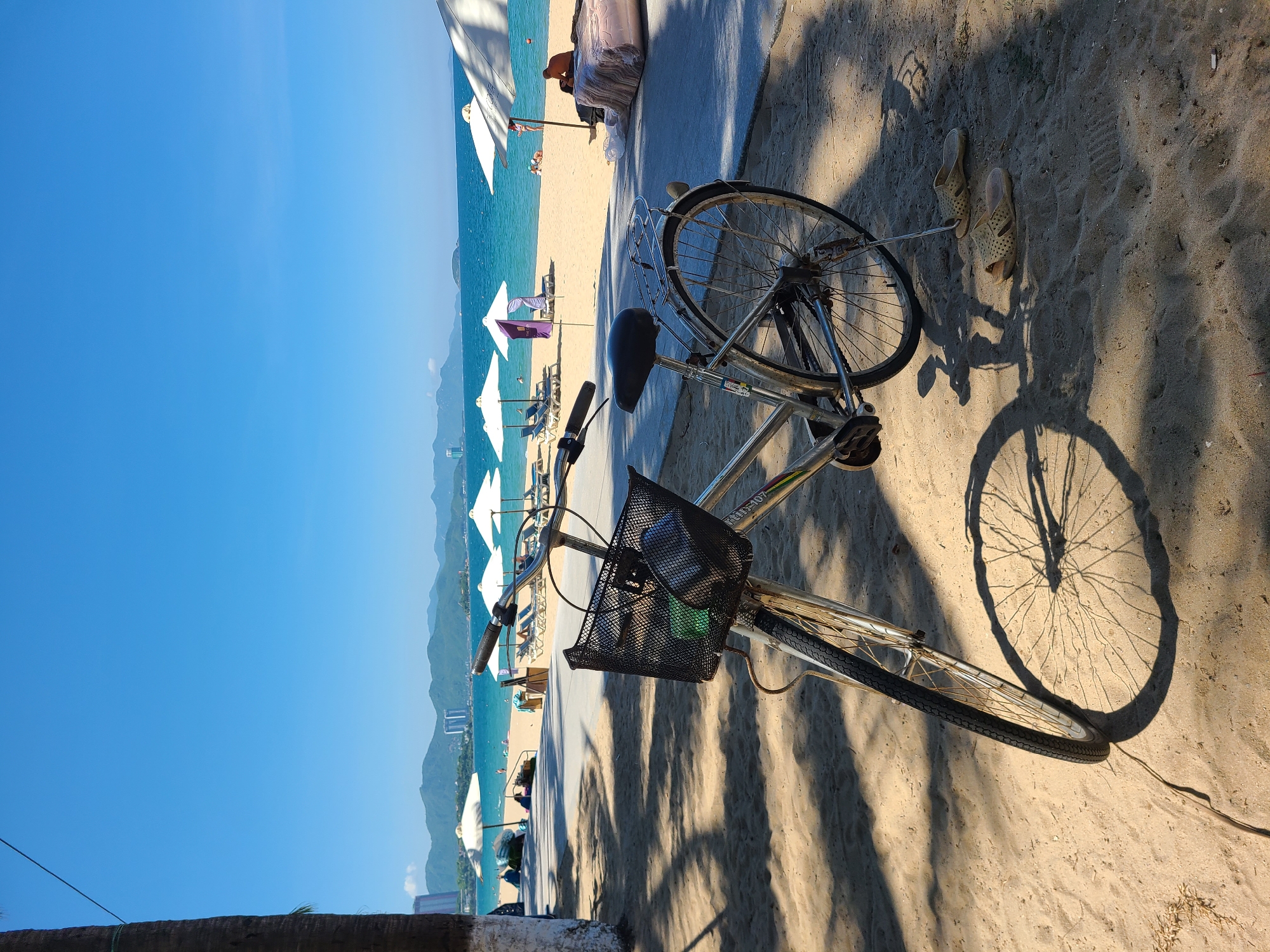 Morning life along Nha Trang's beach and coastal promenade