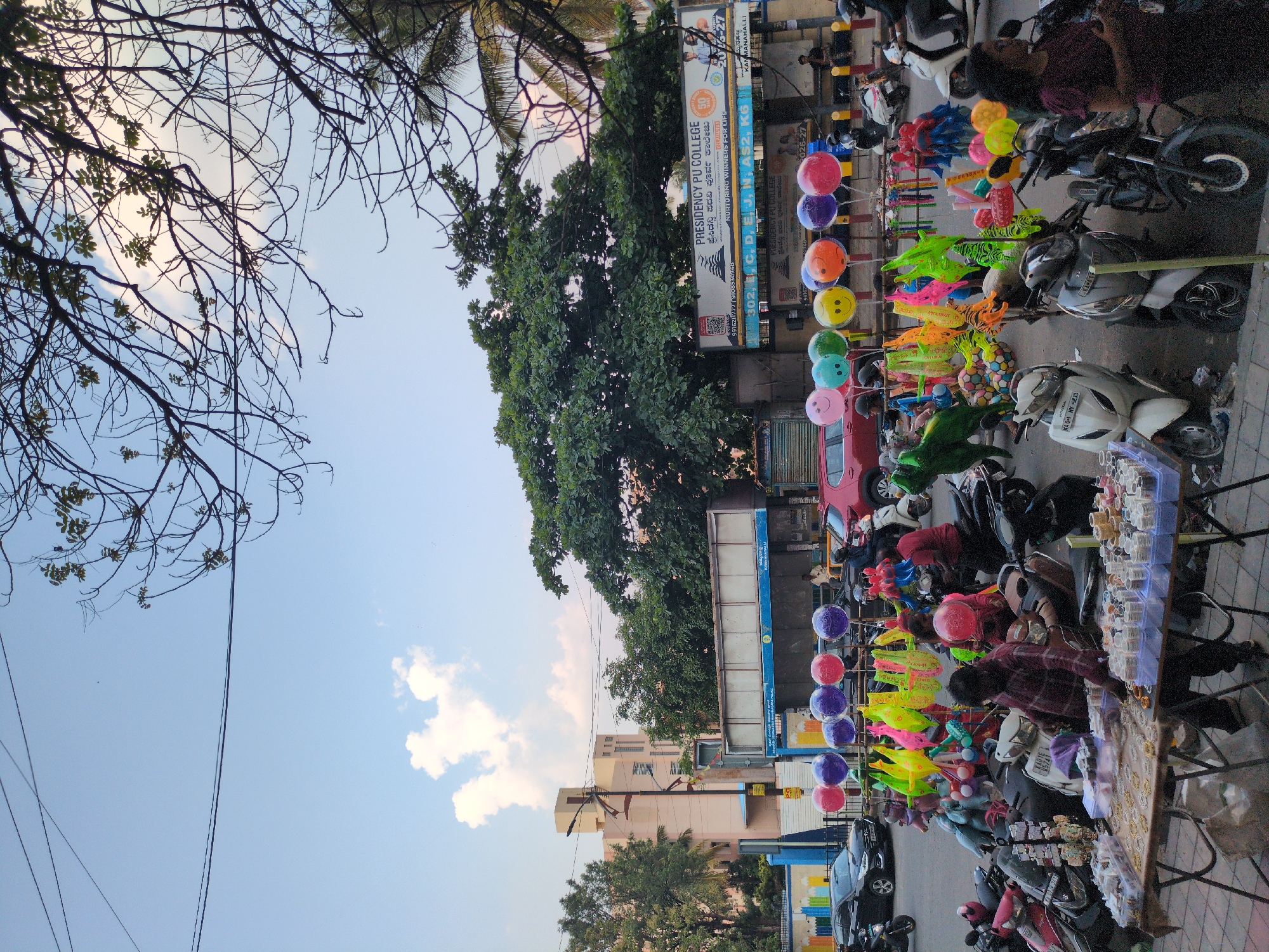 Everyday street life documented across Bengaluru in four-minute span