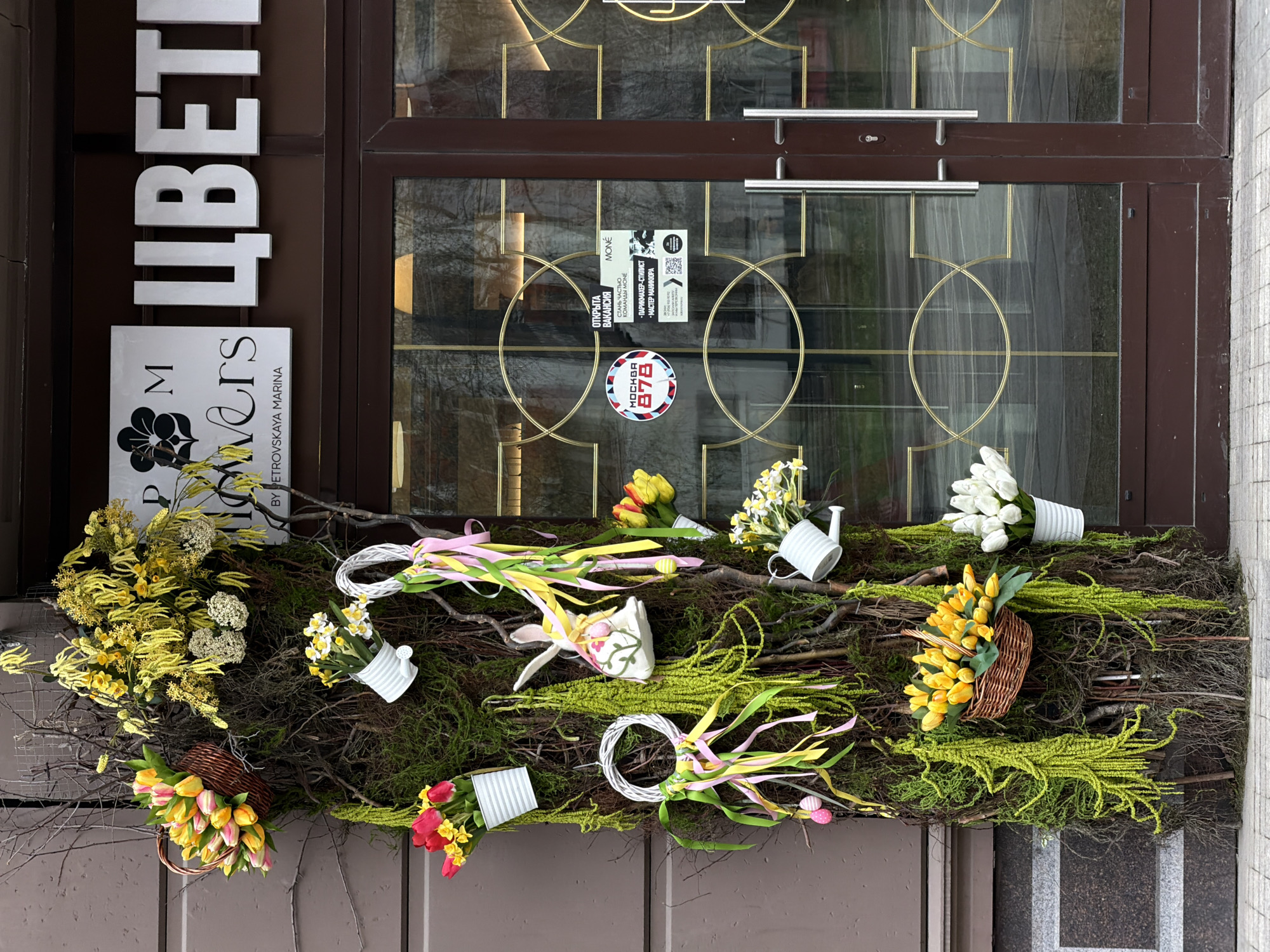 Daily life scenes captured across Khimki, Russia neighborhoods