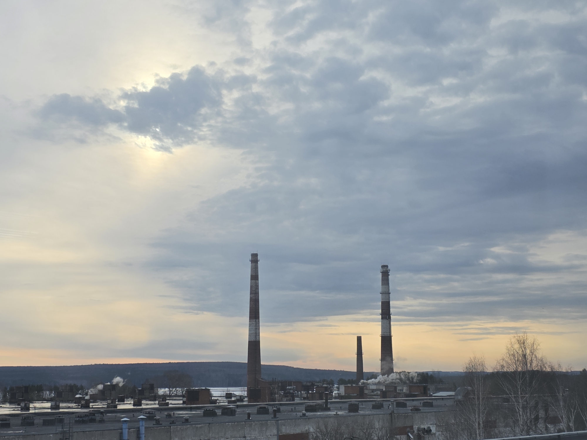 Early morning scenes documented across Chaikovsky, Russia