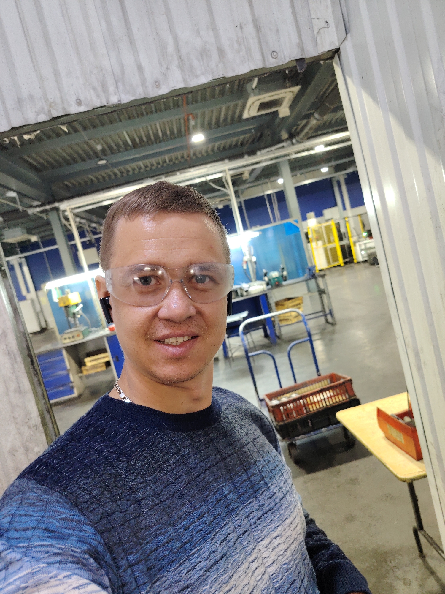 Industrial operations proceed through rain in Noviy, Russia