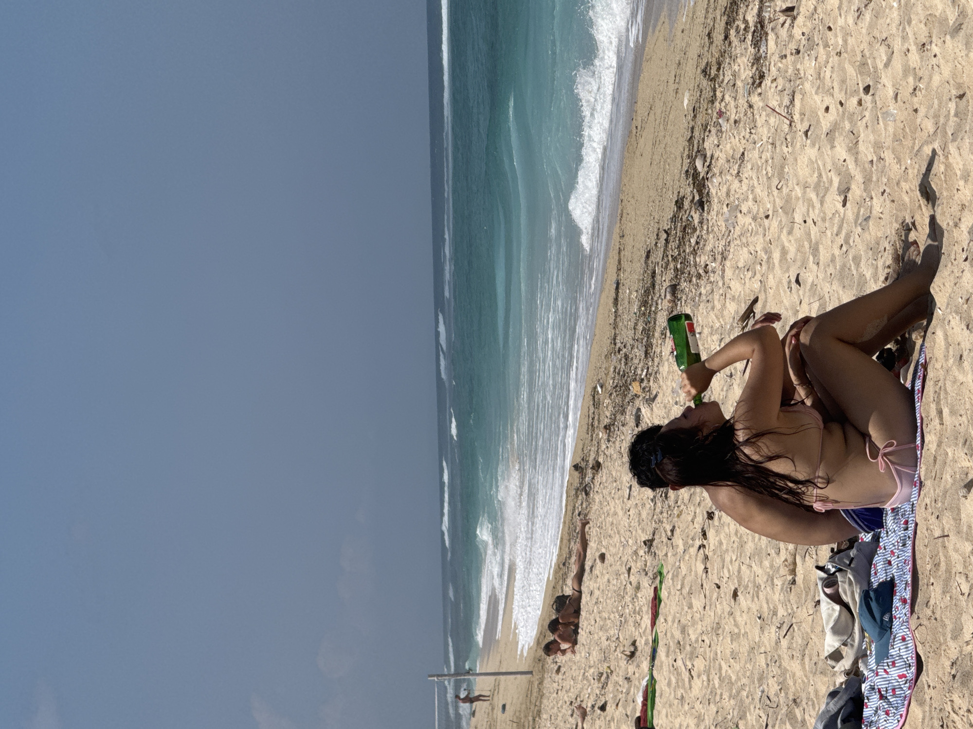 Afternoon beach hangout on the Kuta Selatan shoreline