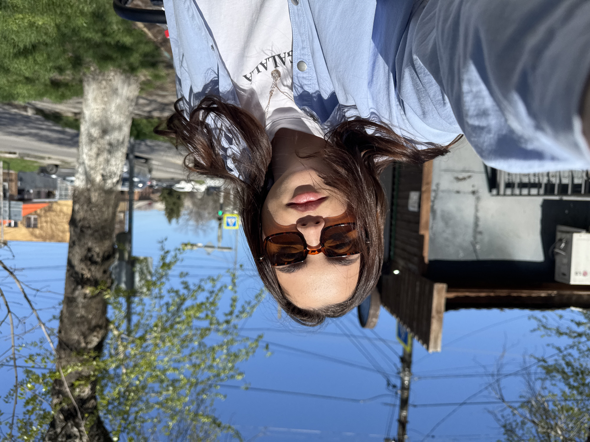 Woman photographed upside-down in Bataysk, Russia