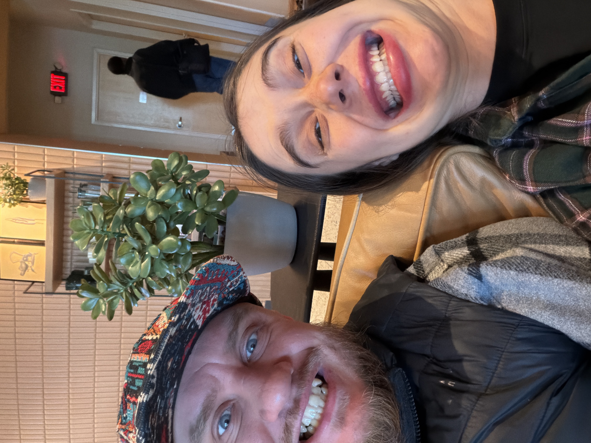 Couple takes late-night selfies in Morton Grove