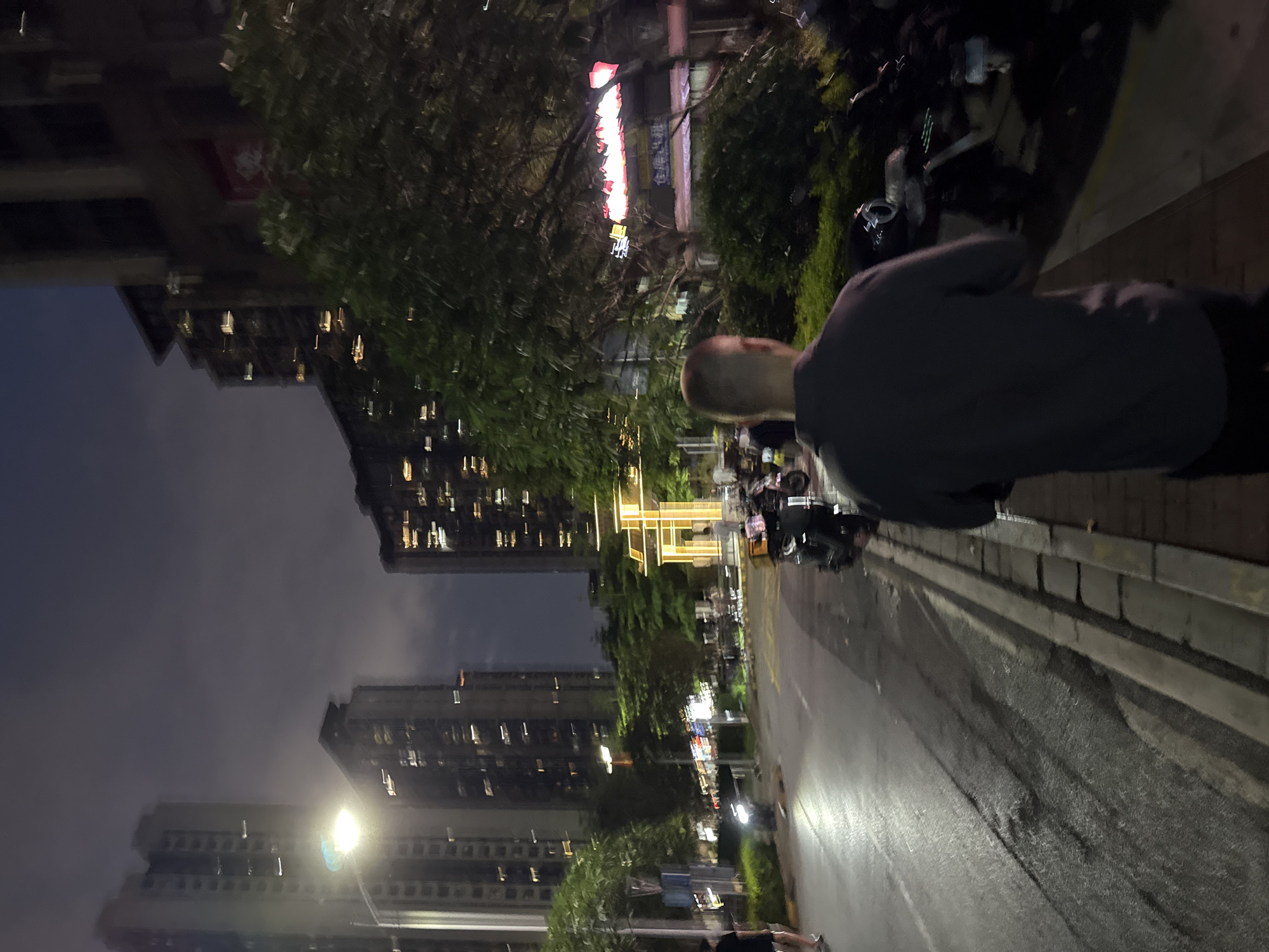 Nighttime street scenes captured in Haizhu District, Guangzhou