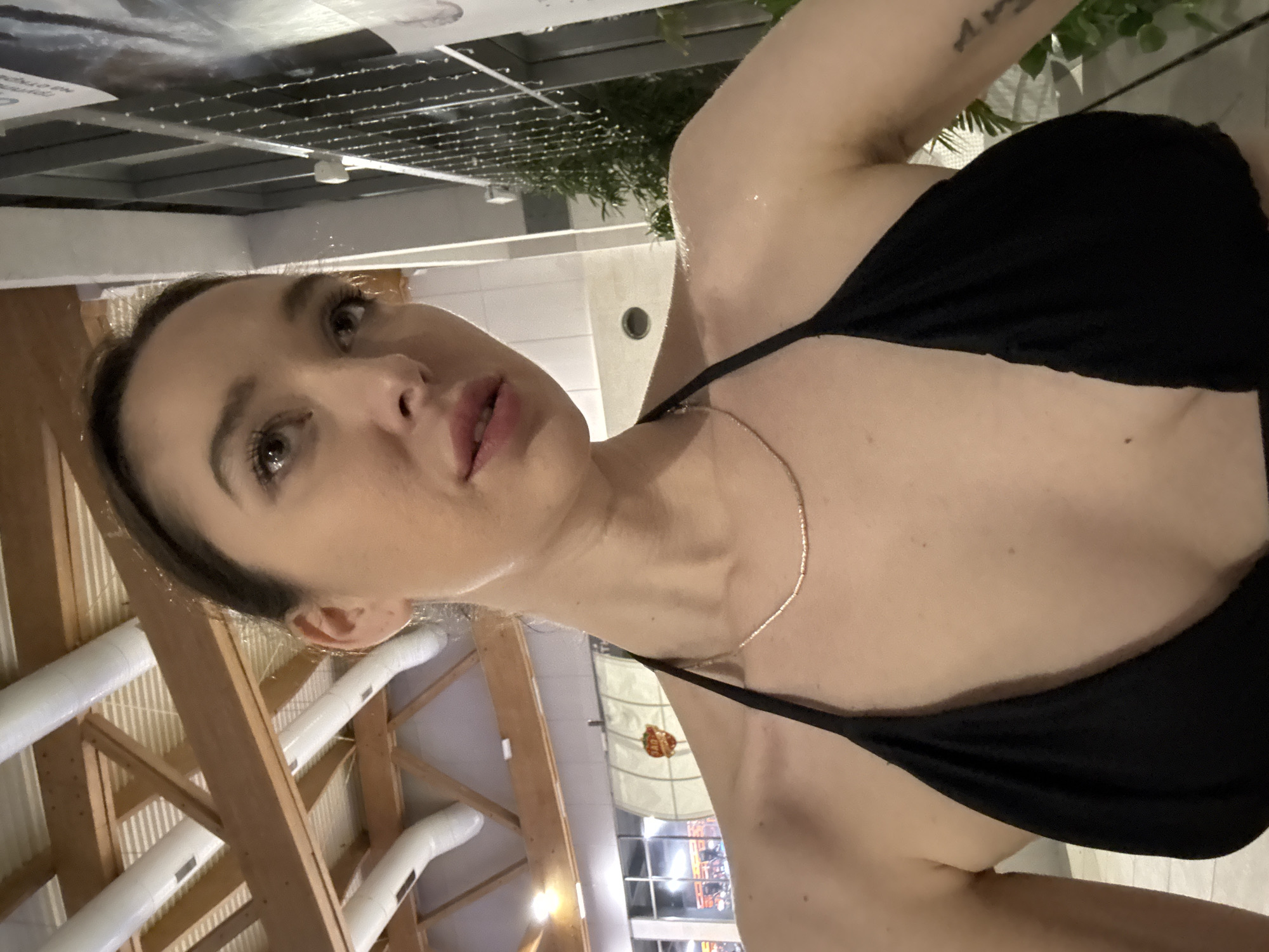Woman spotted at indoor pool facility in Russia