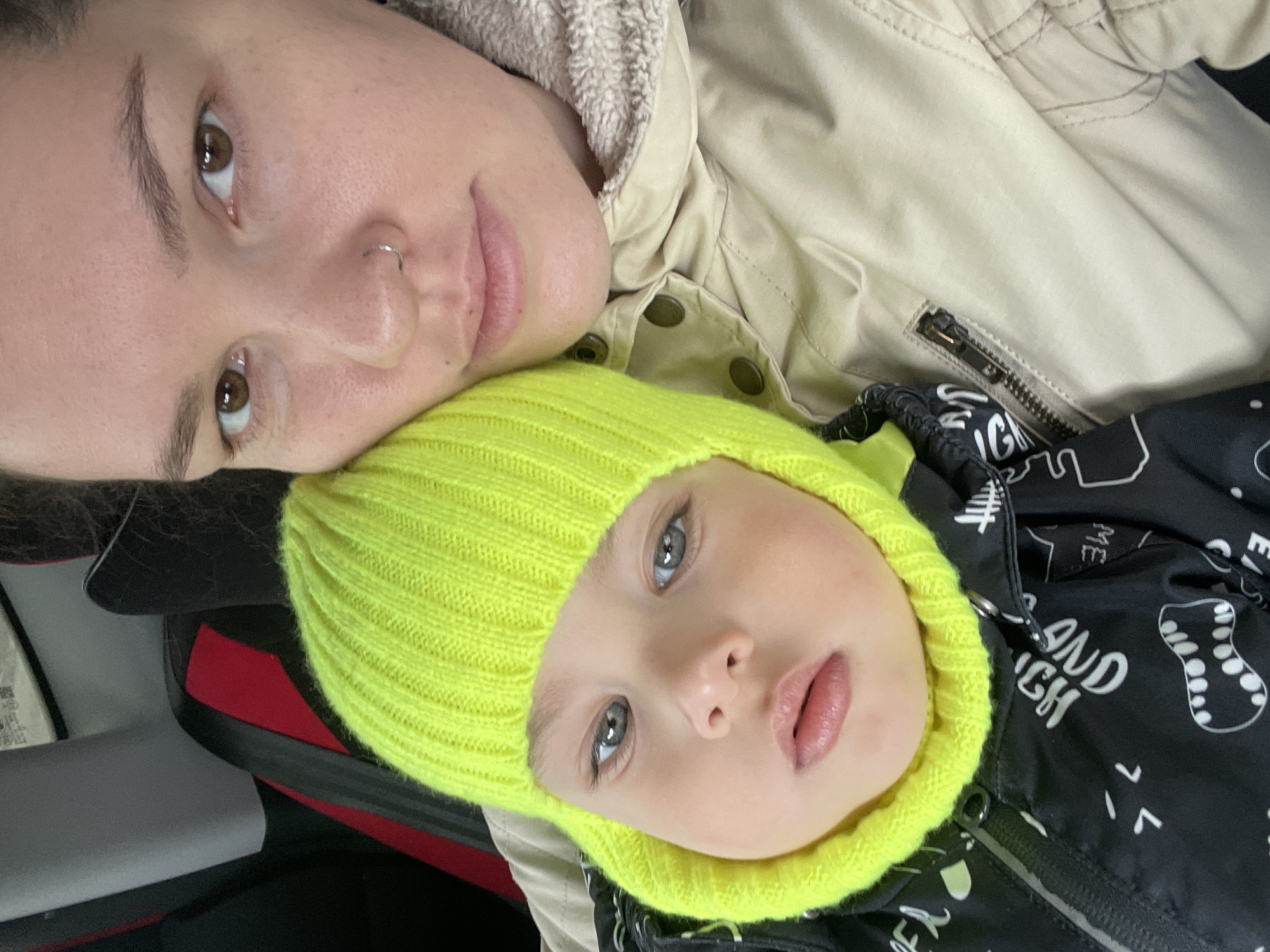 Morning scenes captured in Izhevsk show family moment, street view