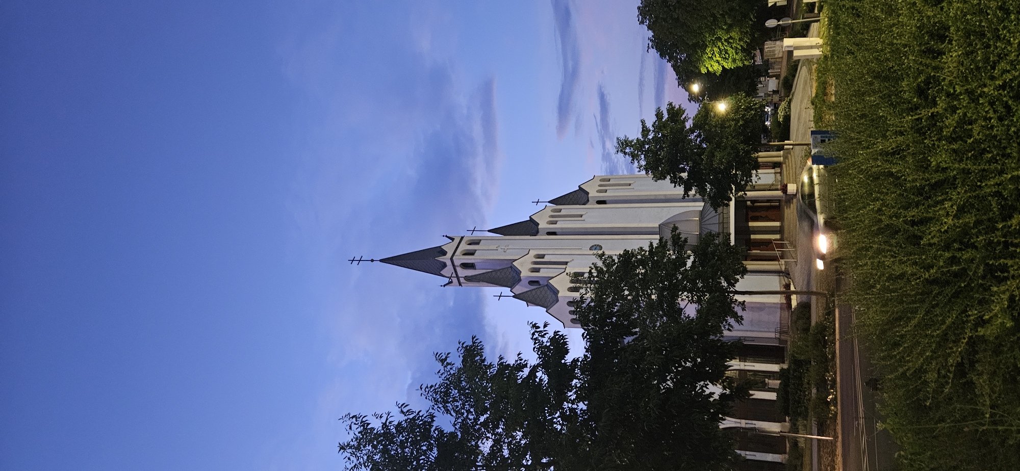 Dusk stroll through Hévíz landmarks, churches, and civic details