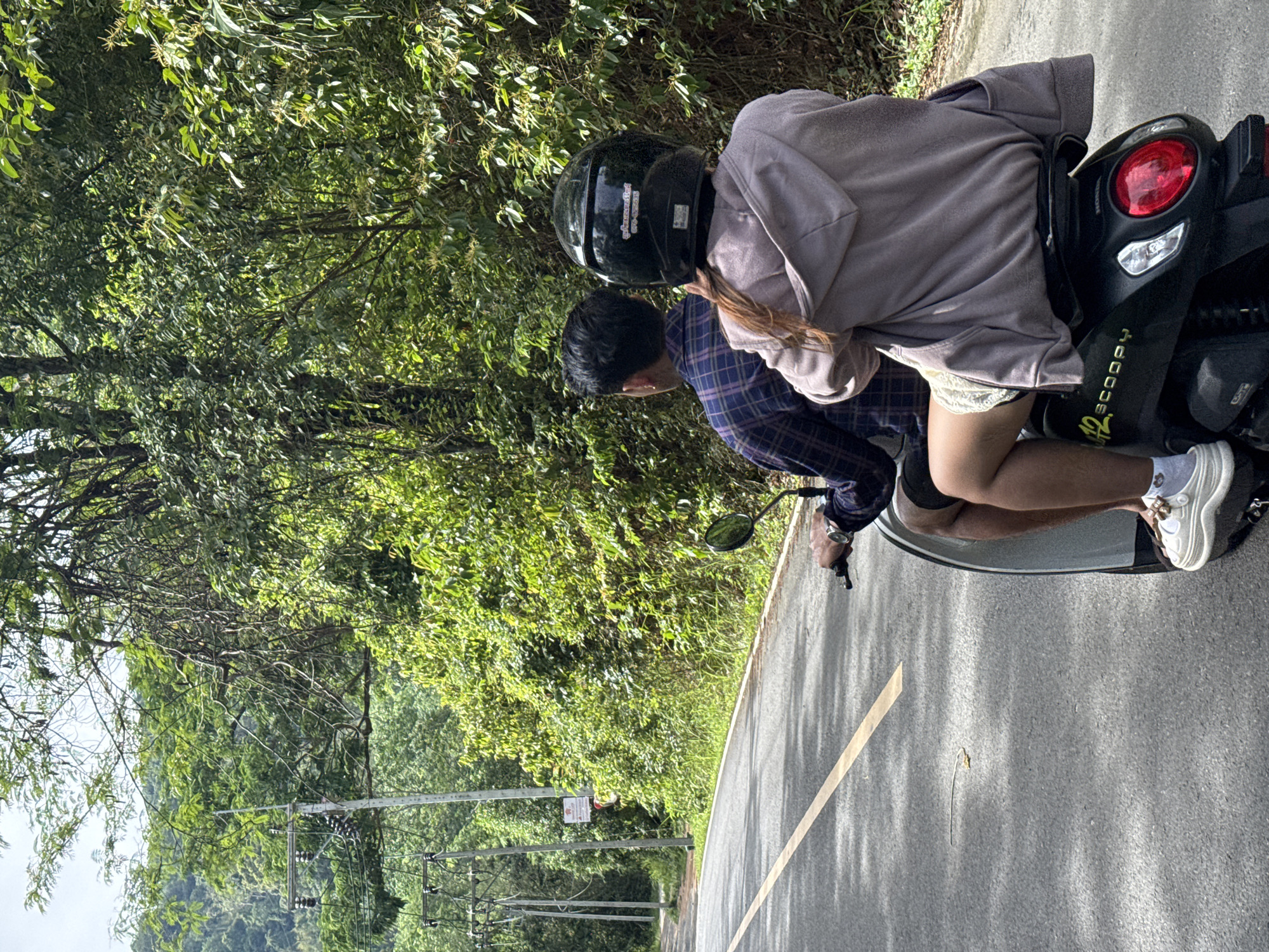Morning motorcycle traffic observed on Pa Khlok road