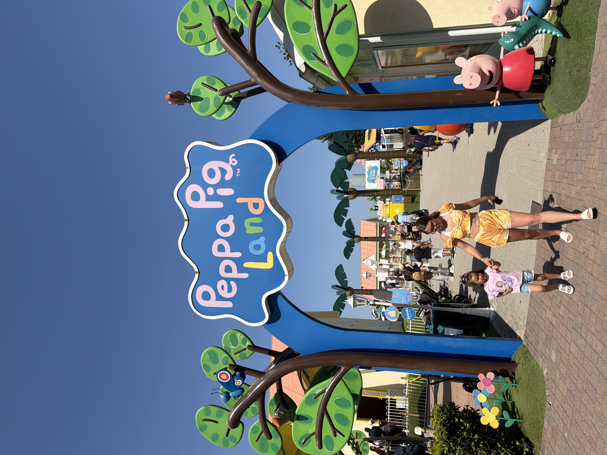 Morning tour through Gardaland's themed zones and attractions