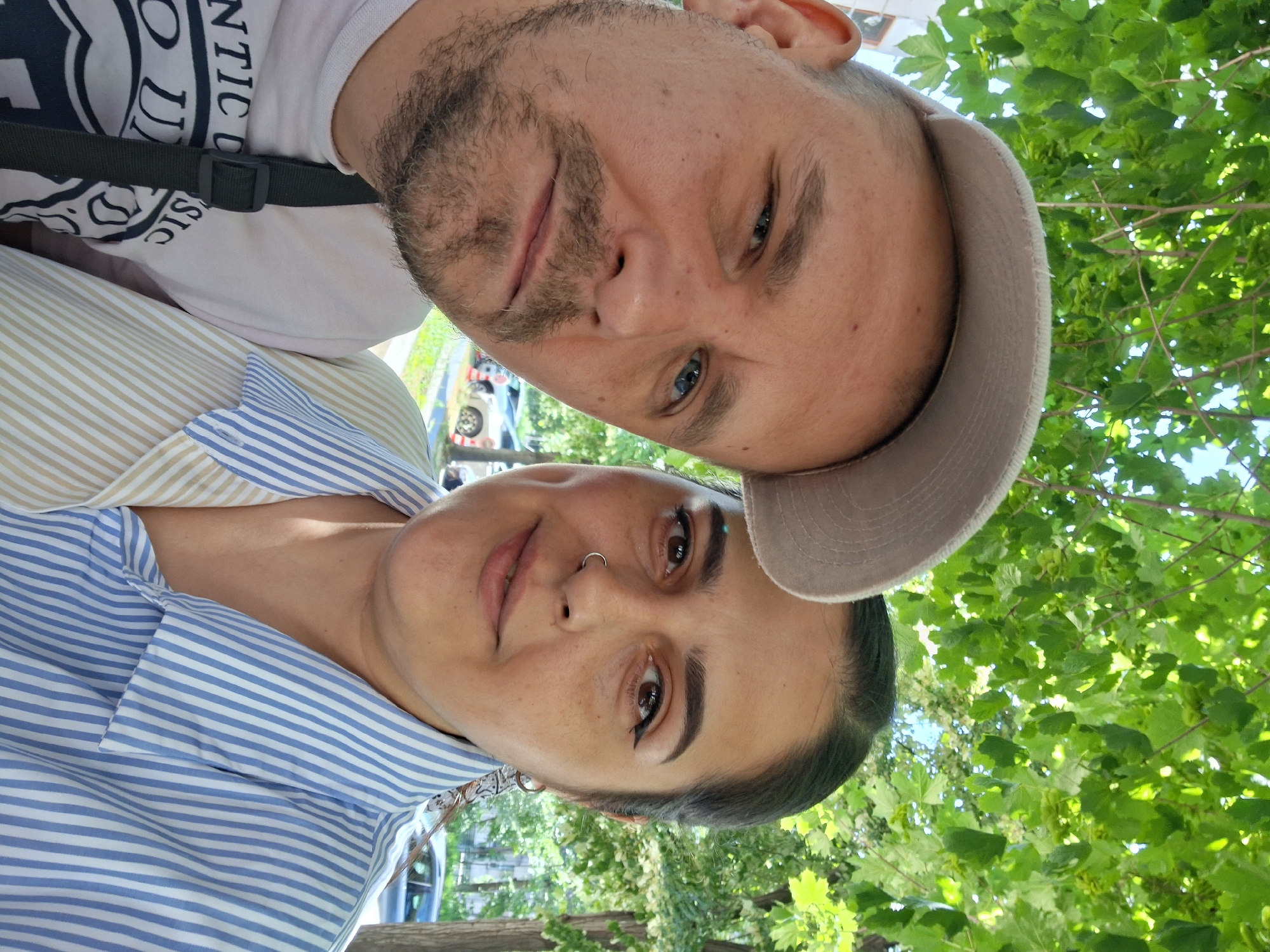 Fig tree and a selfie near a red-pillared building in Constanța