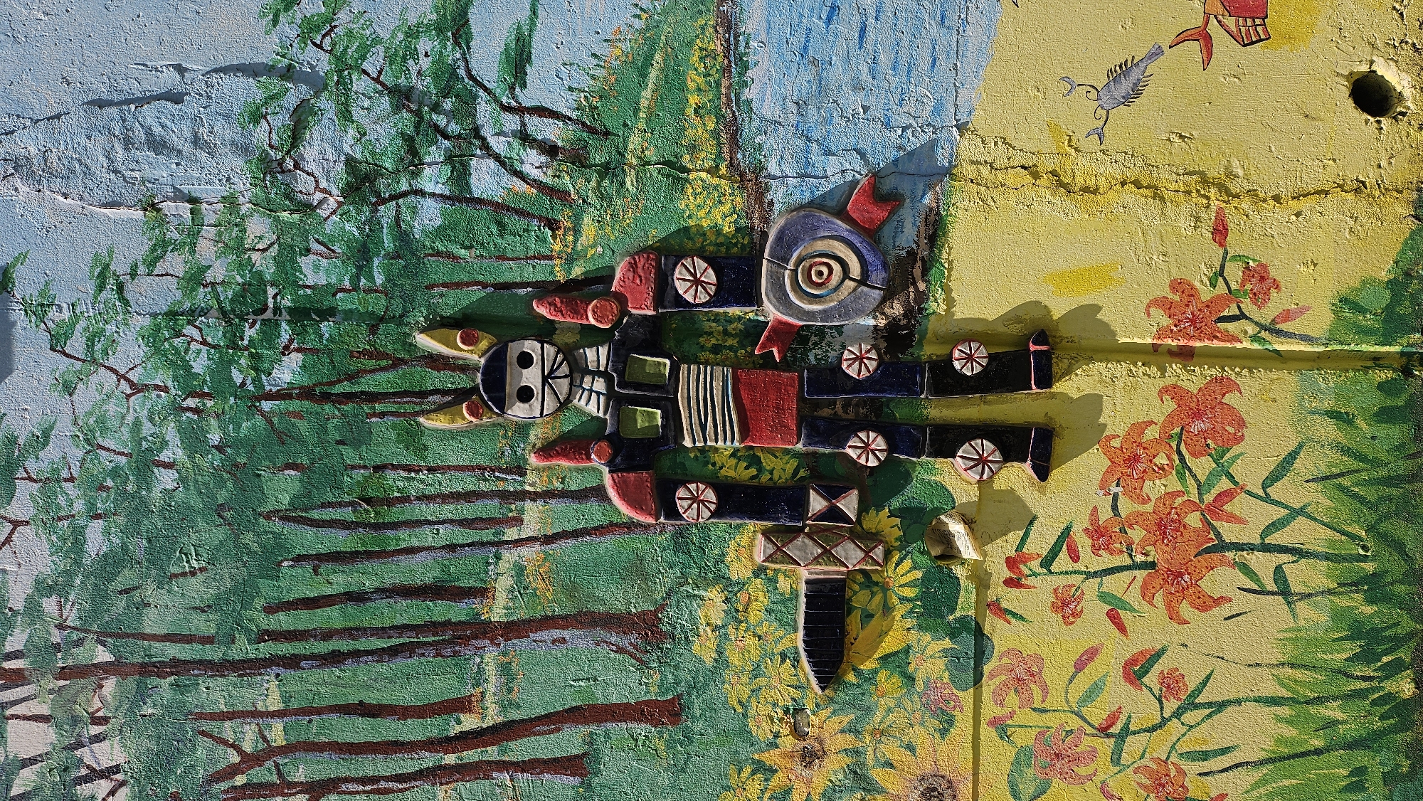 Colorful street murals documented during early morning walk in Ulsan