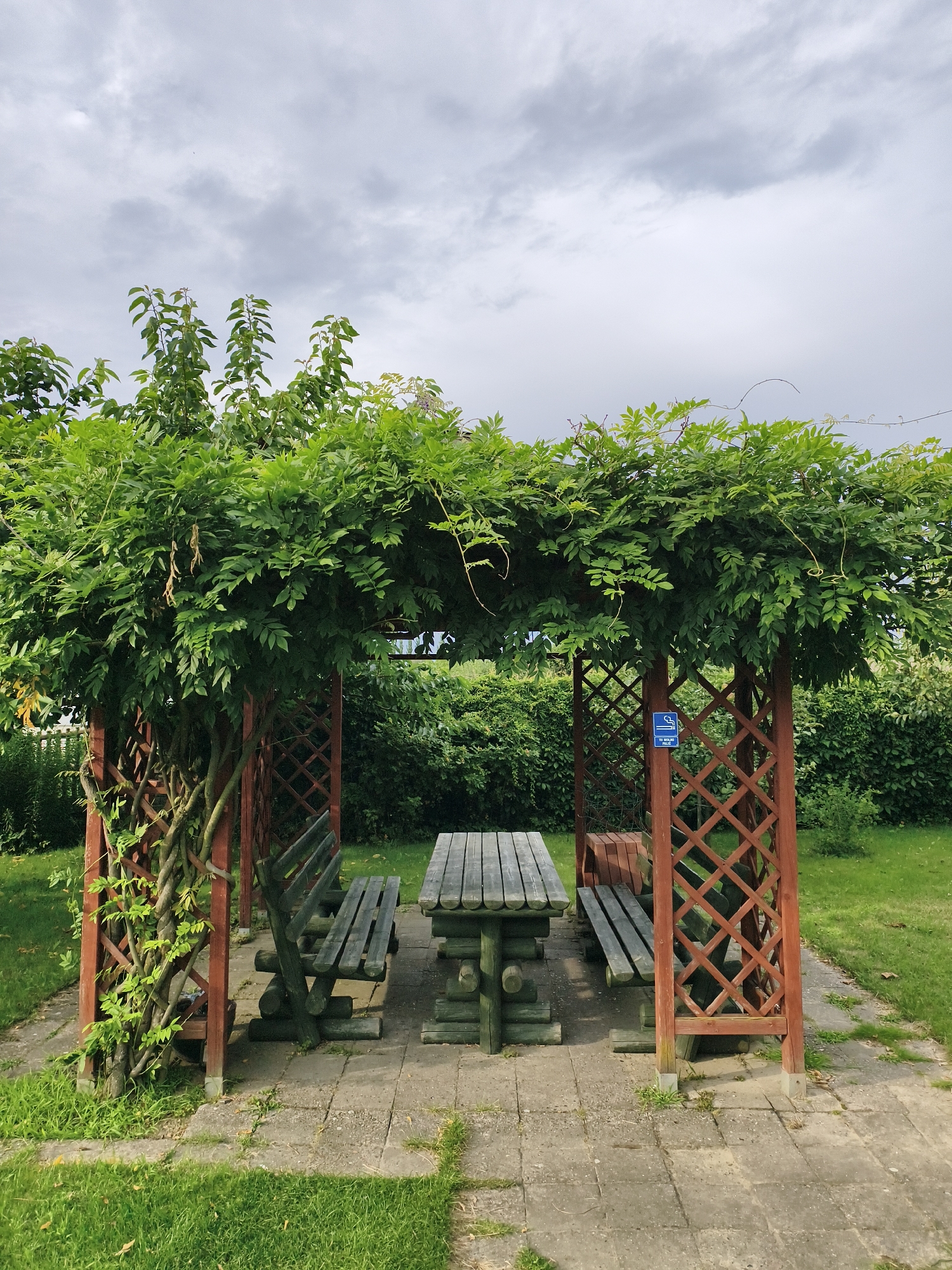 Shaded pergola picnic spot tucked into Tczew greenery