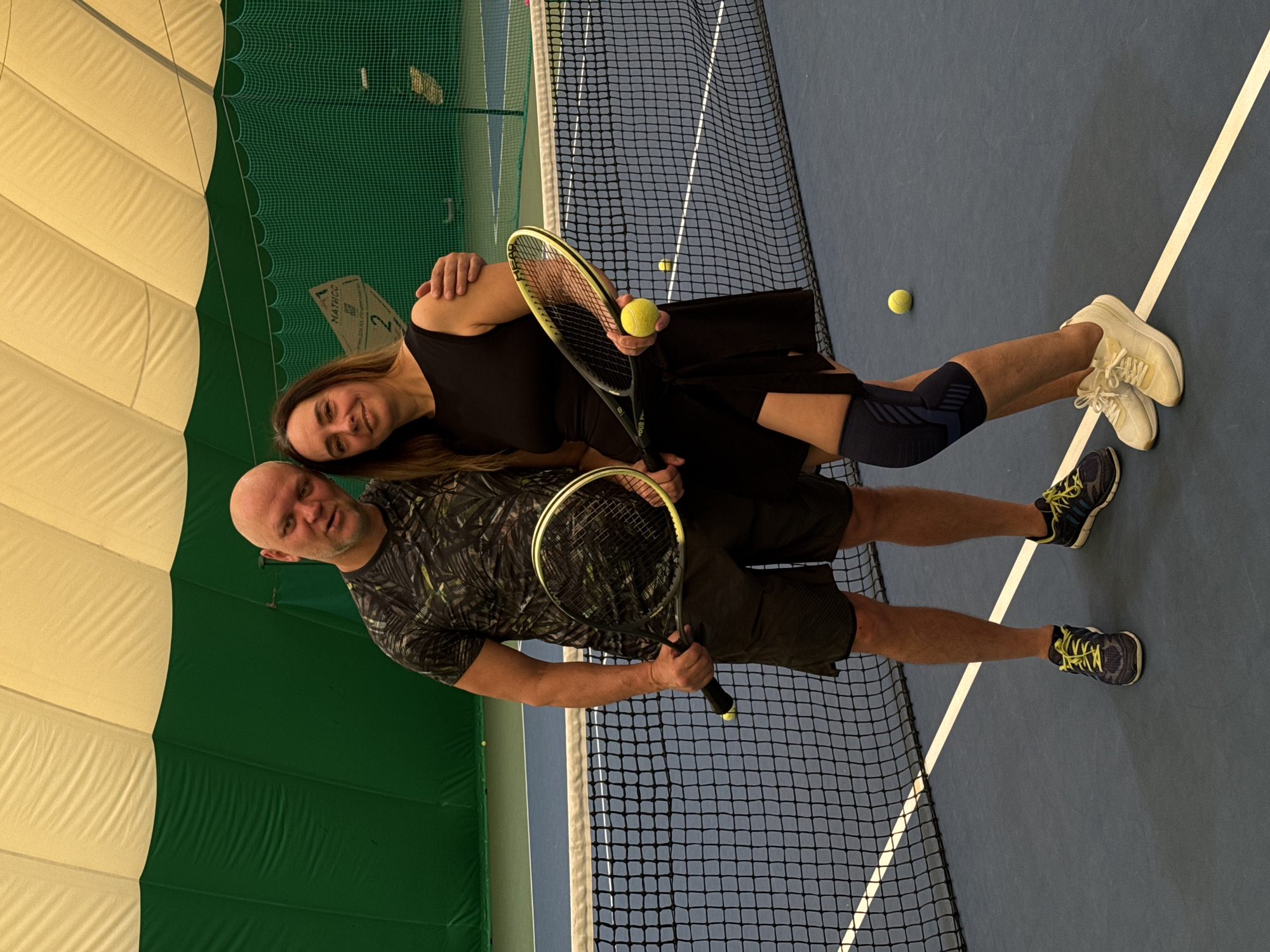 Tennis players pose for photos at Nizhny Novgorod facility