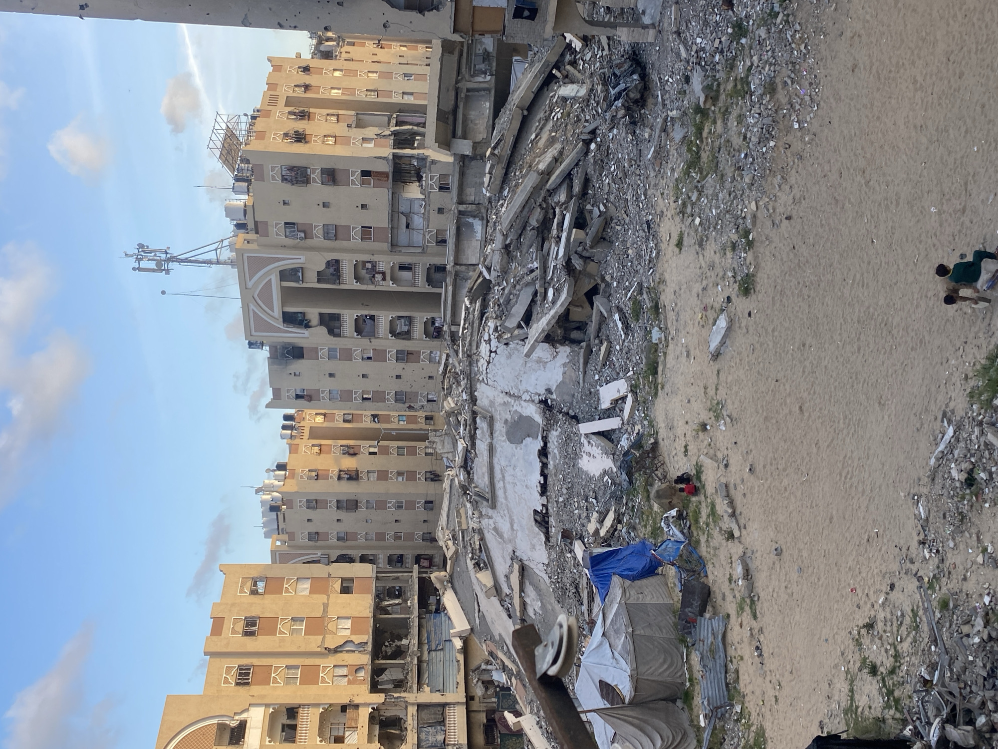 Destruction and resilience documented in Khan Yunis amid ongoing crisis