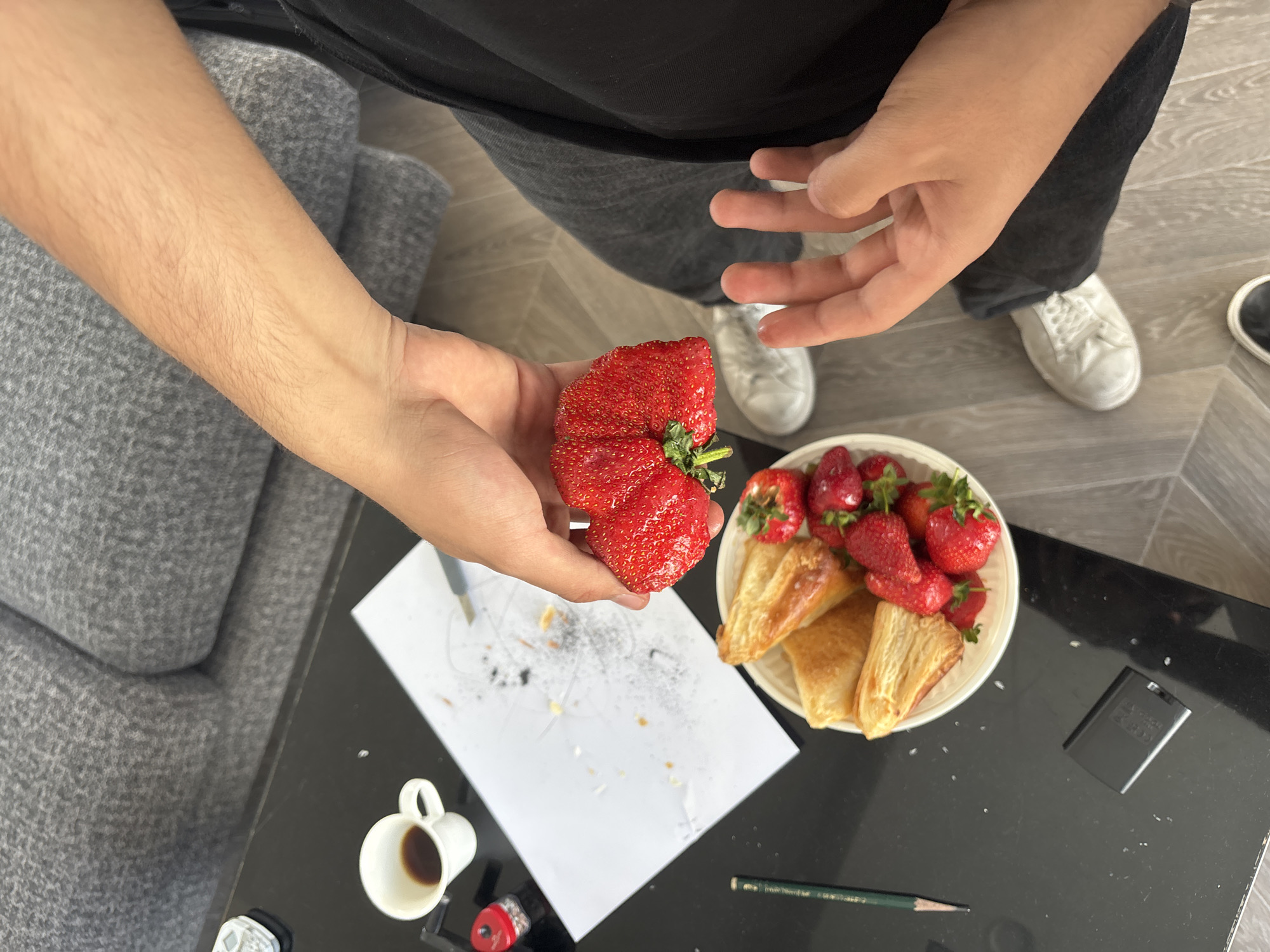 Large misshapen strawberry and art drawing spotted in Arinj