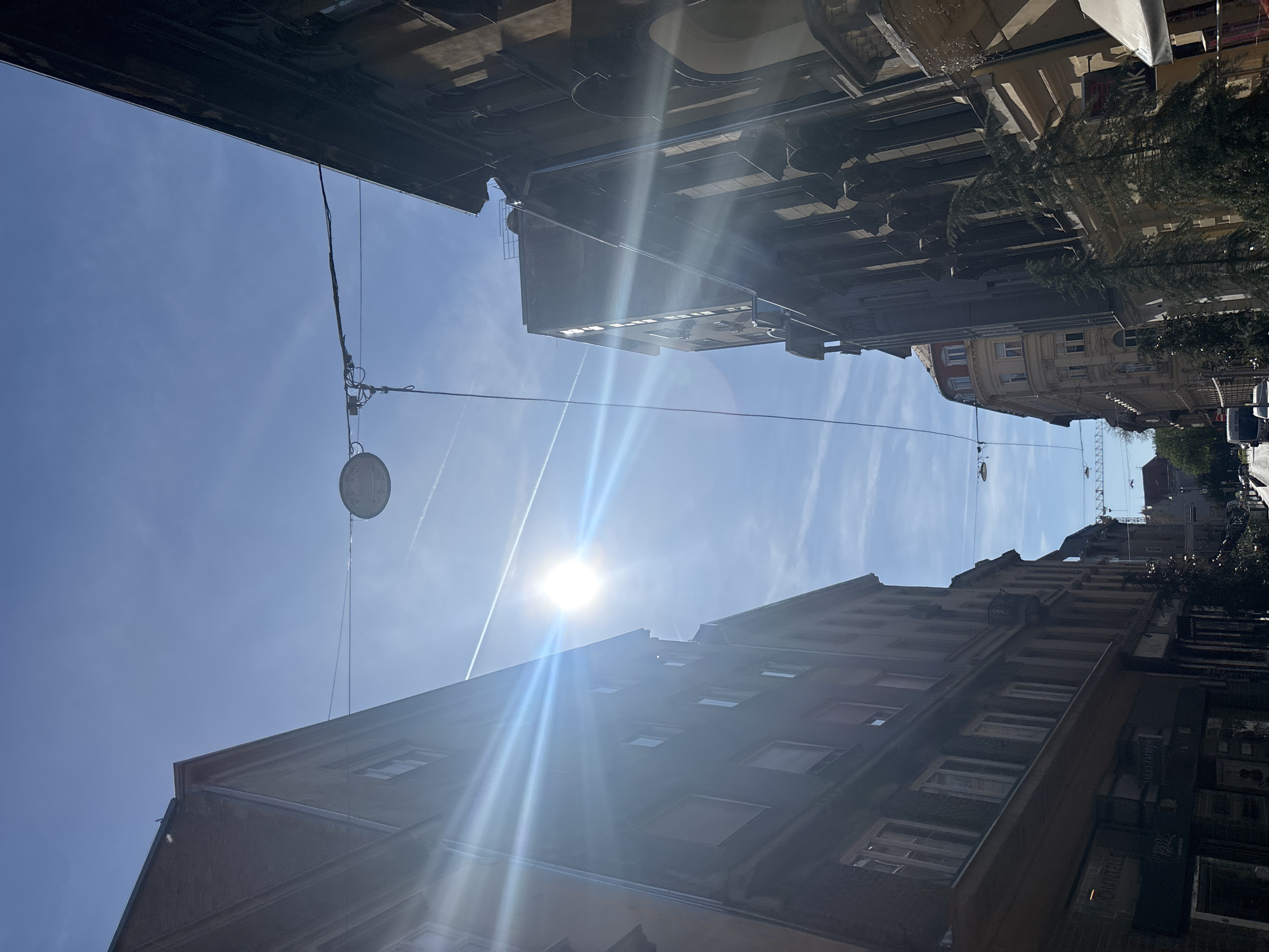Witness captures Zagreb architecture and street scenes Tuesday afternoon
