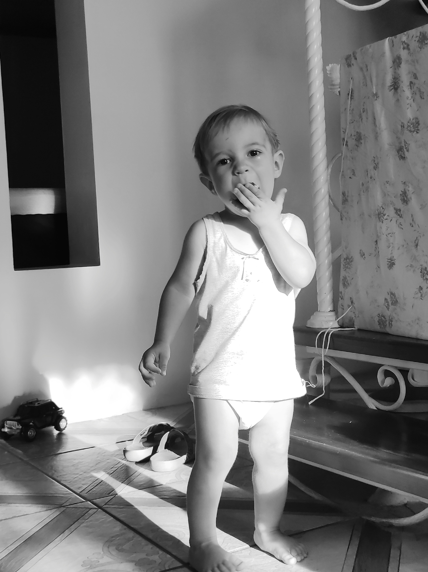 Quiet home moments: a toddler's afternoon and close-up portraits
