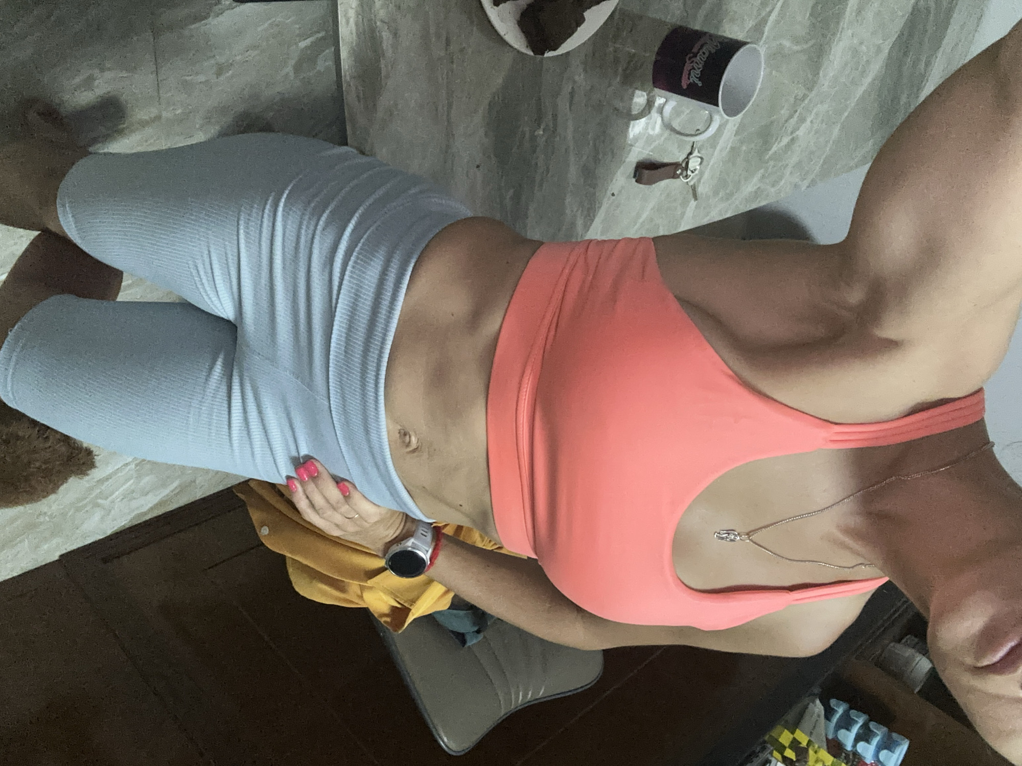 Woman's workout session documented in Bac Nha Trang Ward