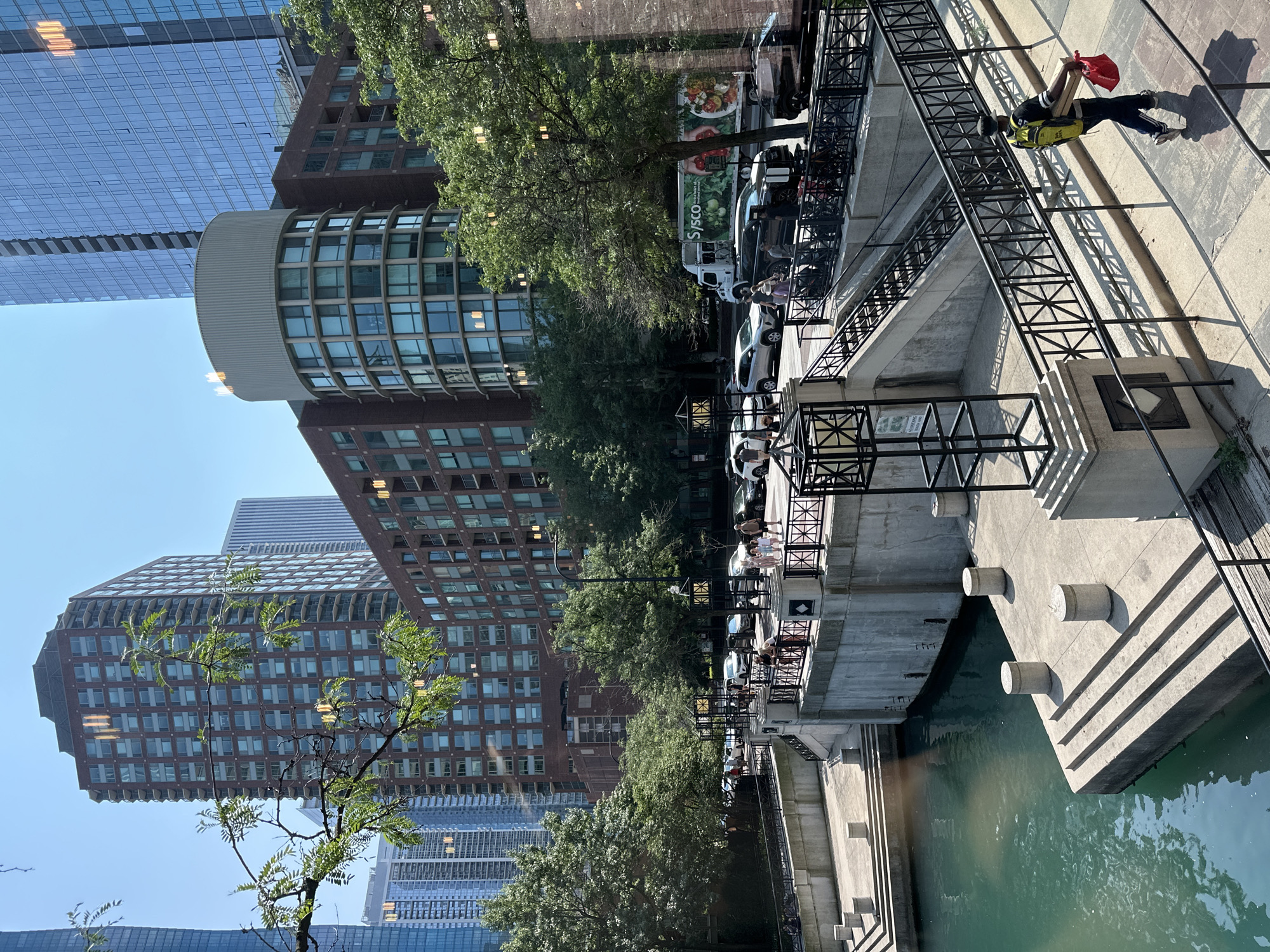Afternoon activity along the Chicago River in summer