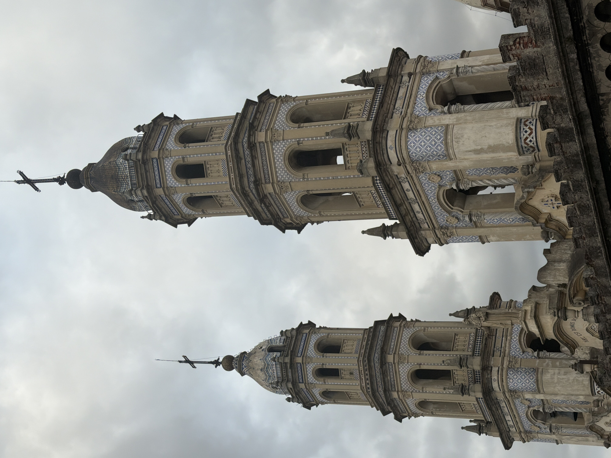 Witness documents ornate architecture at Buenos Aires basilica