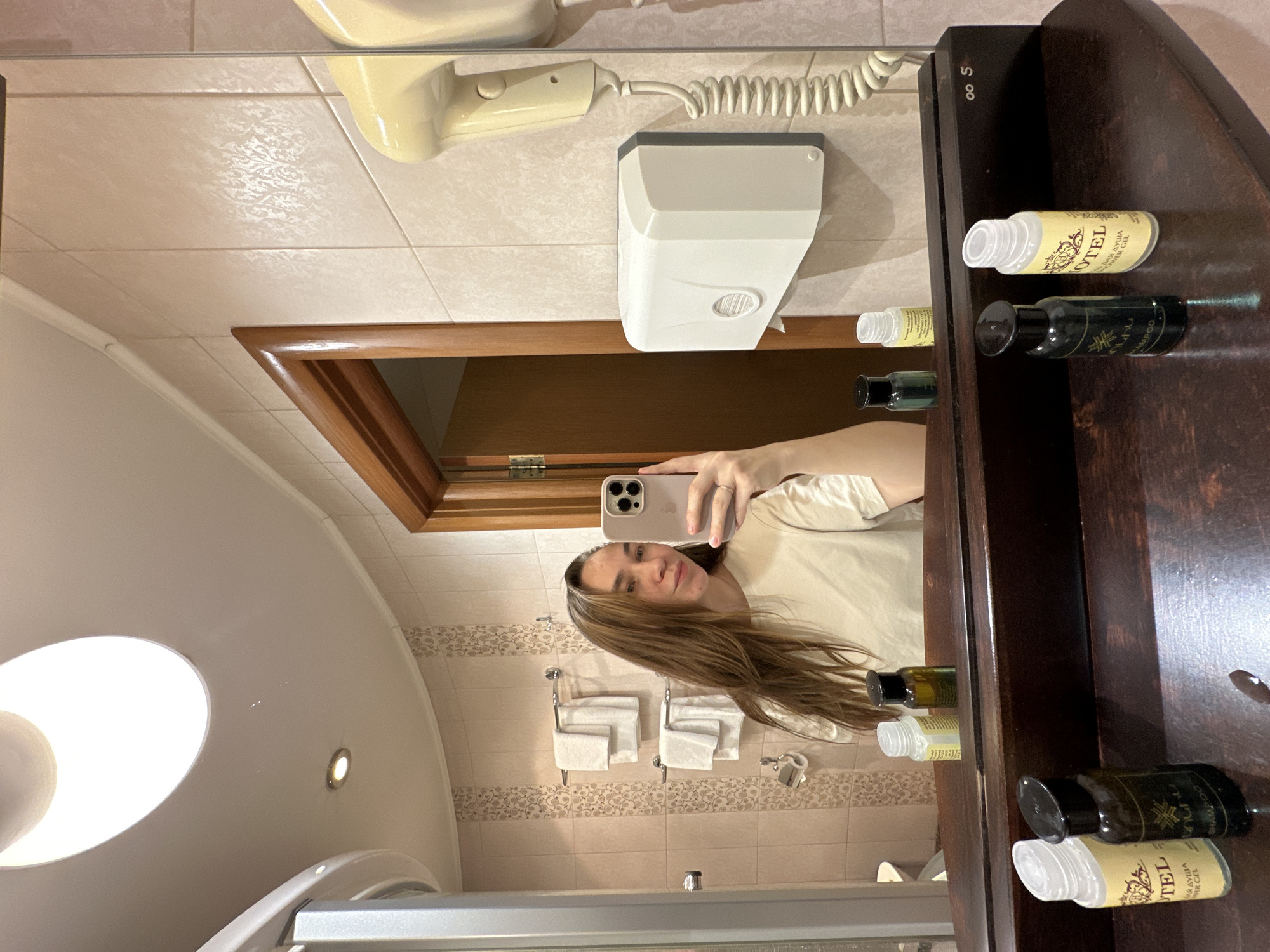 Woman Takes Multiple Selfies in Yekaterinburg Apartment